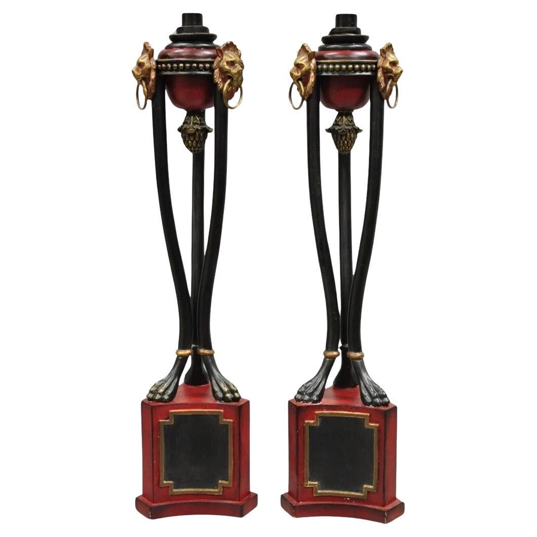Candelieri Decorator Empire Regency Style Lion in metallo rosso e nero - una coppia