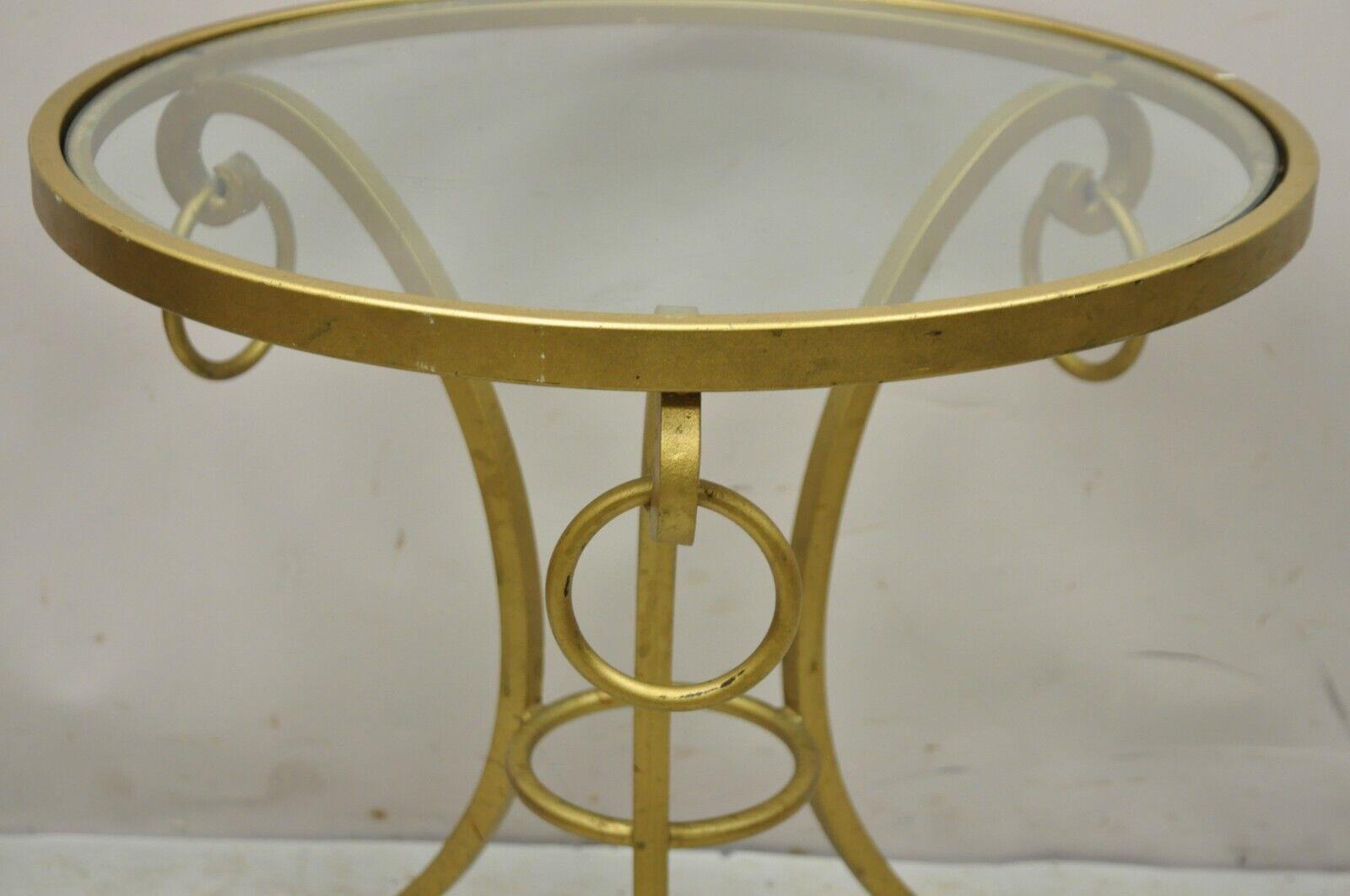 Decorator Gold Italian Neoclassical Style Hoof Foot Round Occasional Side Table In Good Condition For Sale In Philadelphia, PA