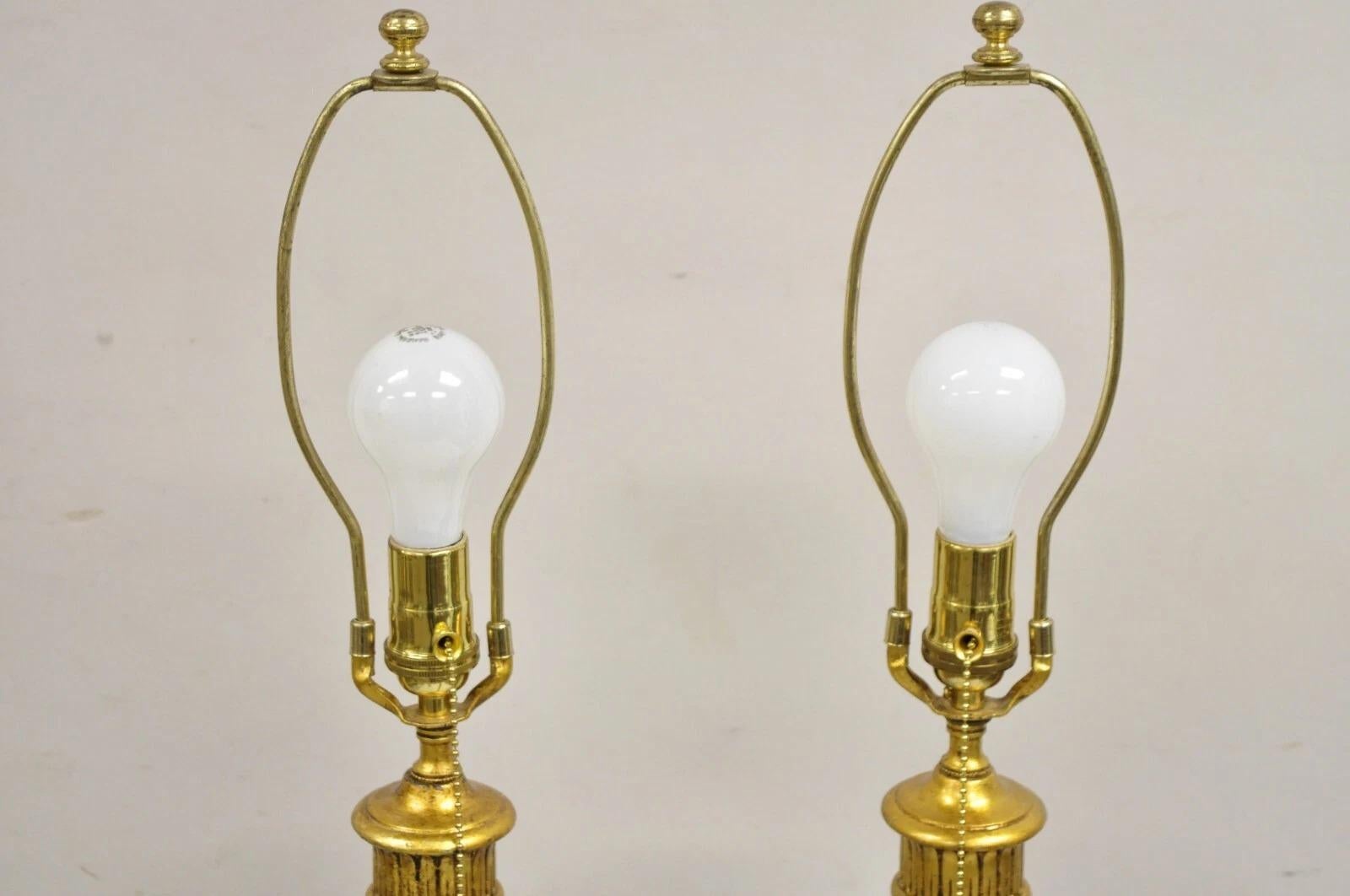 Dekorateur-Tischlampe im modernen italienischen Murano-Stil aus mundgeblasenem Glas in Gold – ein Paar (Metall) im Angebot