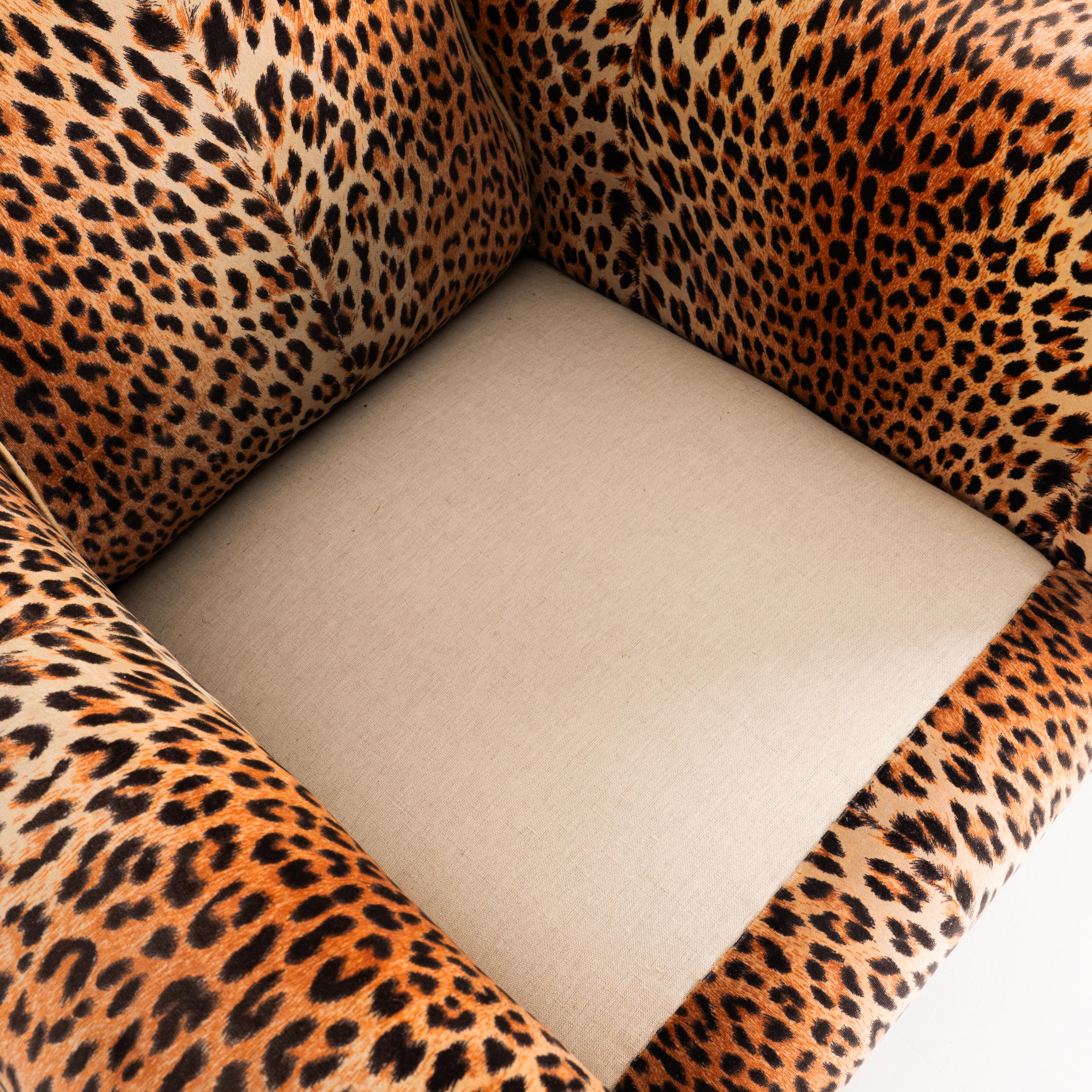 Opera di un decoratore, Coppia di poltrone leopardate, pezzo unico, 1930 5