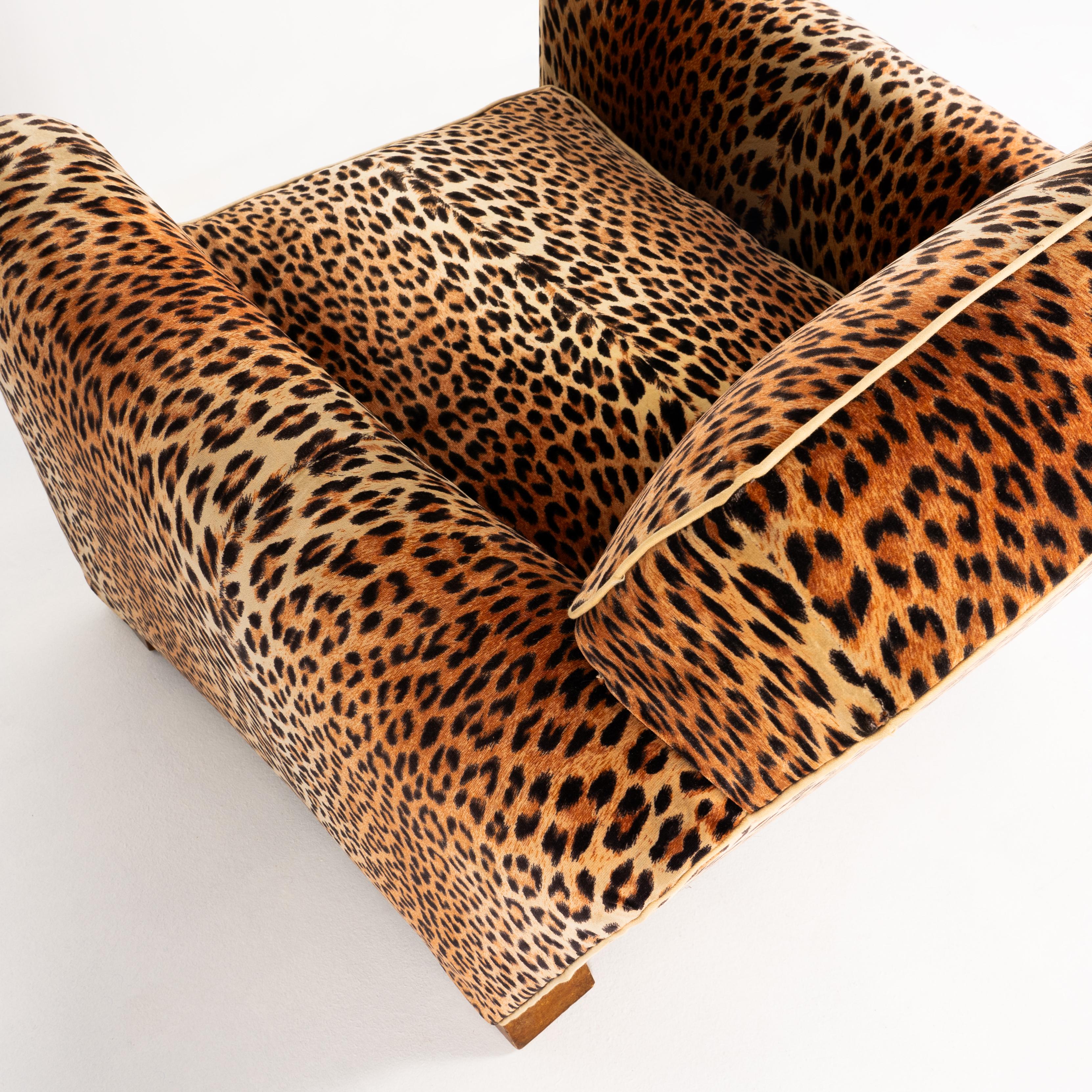 Opera di un decoratore, Coppia di poltrone leopardate, pezzo unico, 1930 6