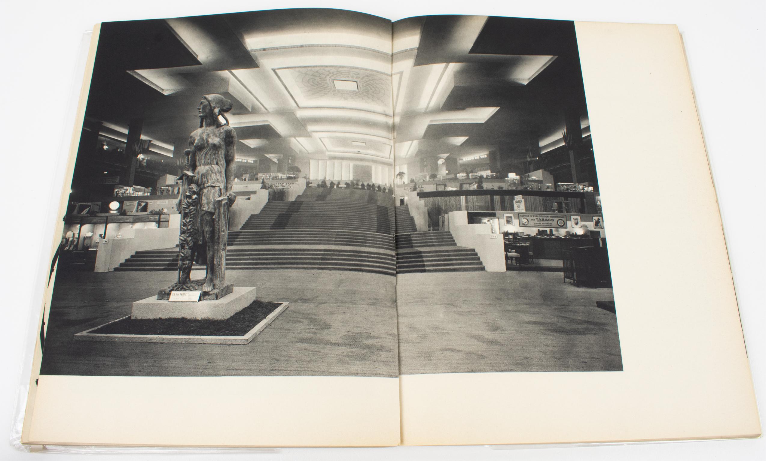 Mid-20th Century Paris Ephemeral Decorations, French Book by André Granet, Original 1948 Edition For Sale
