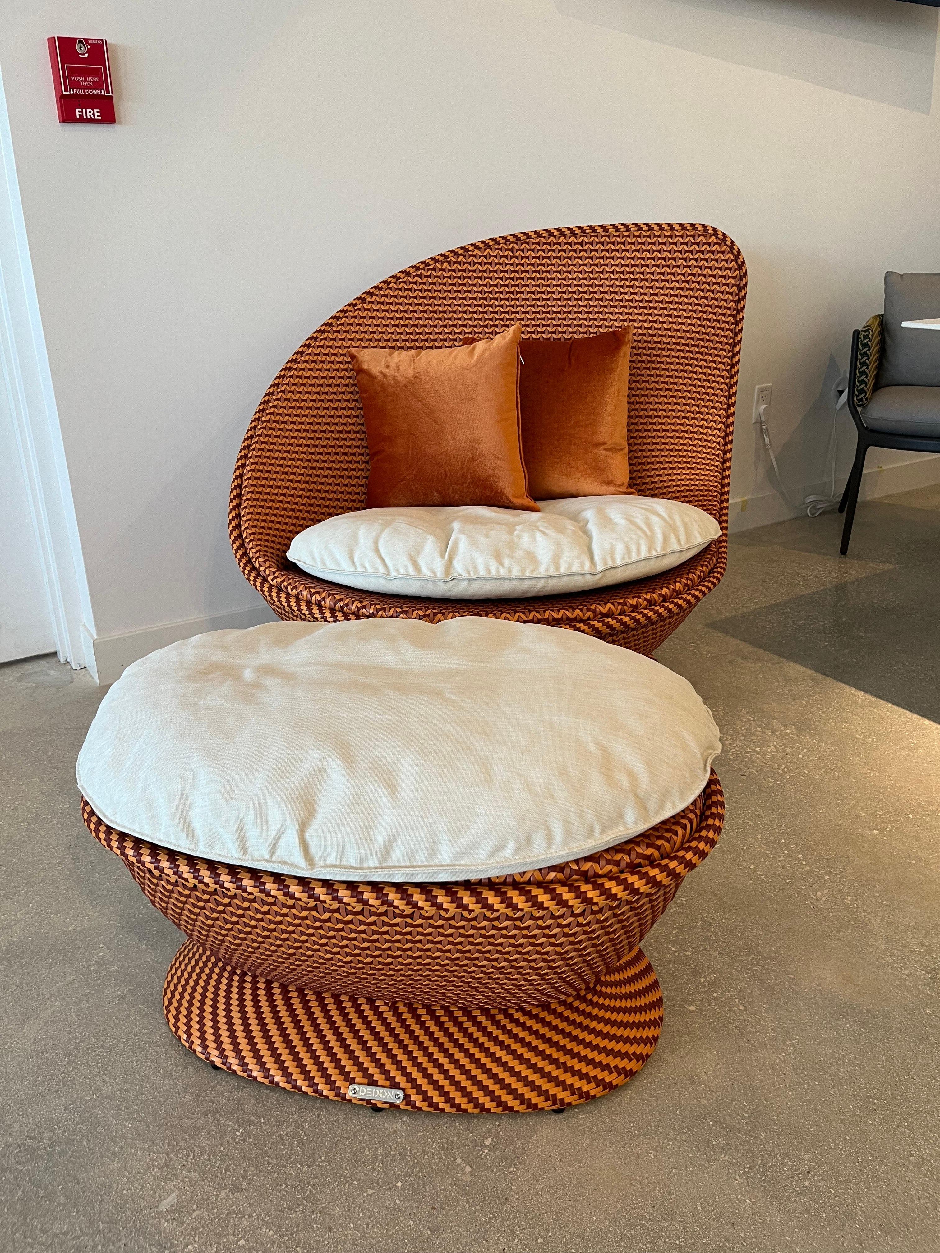 Poudré Chaise longue d'appoint et pouf DEDON Papyon en vente