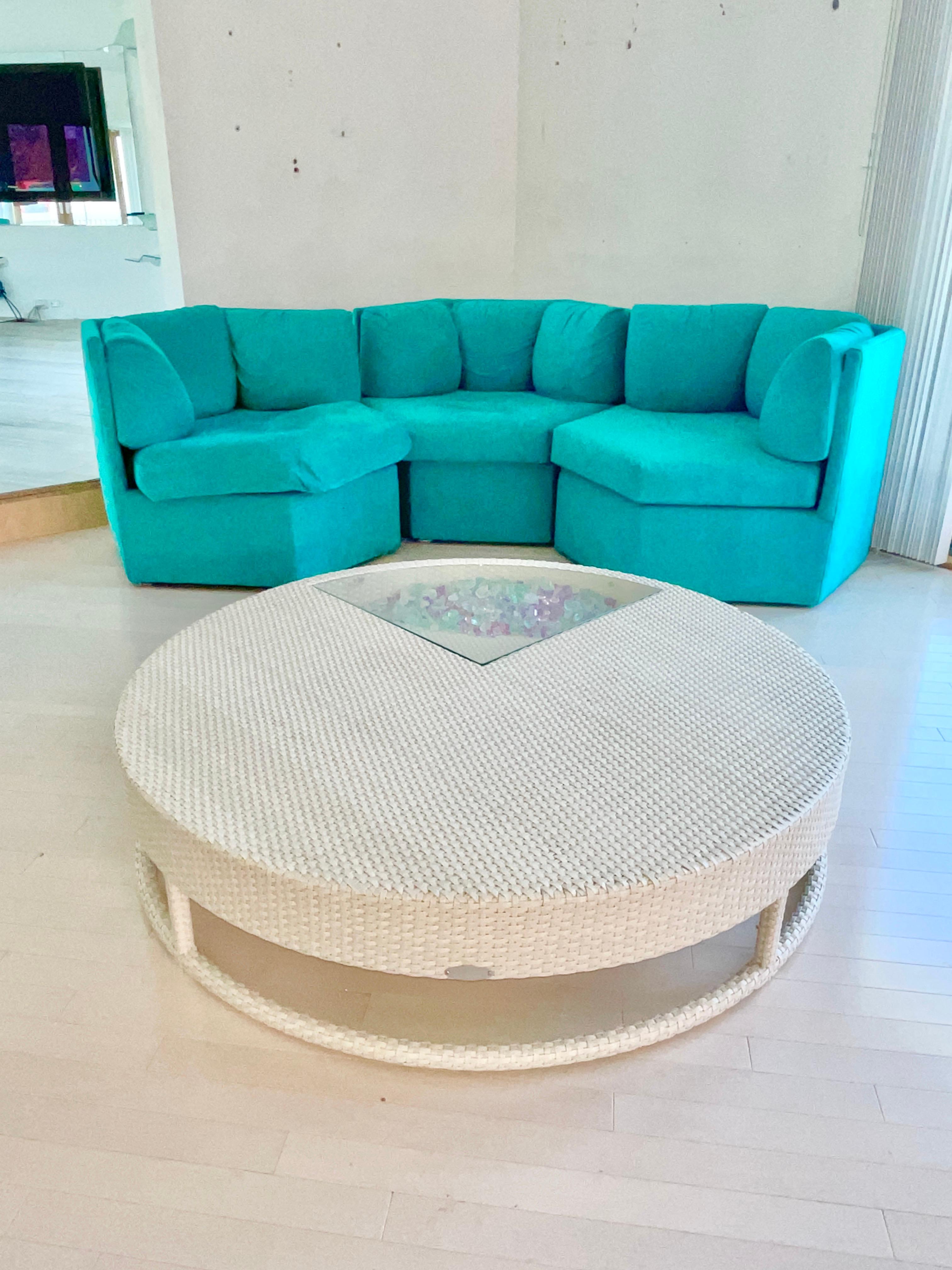 PVC Table basse ronde Dedon Zofa par Harry & Camilla
