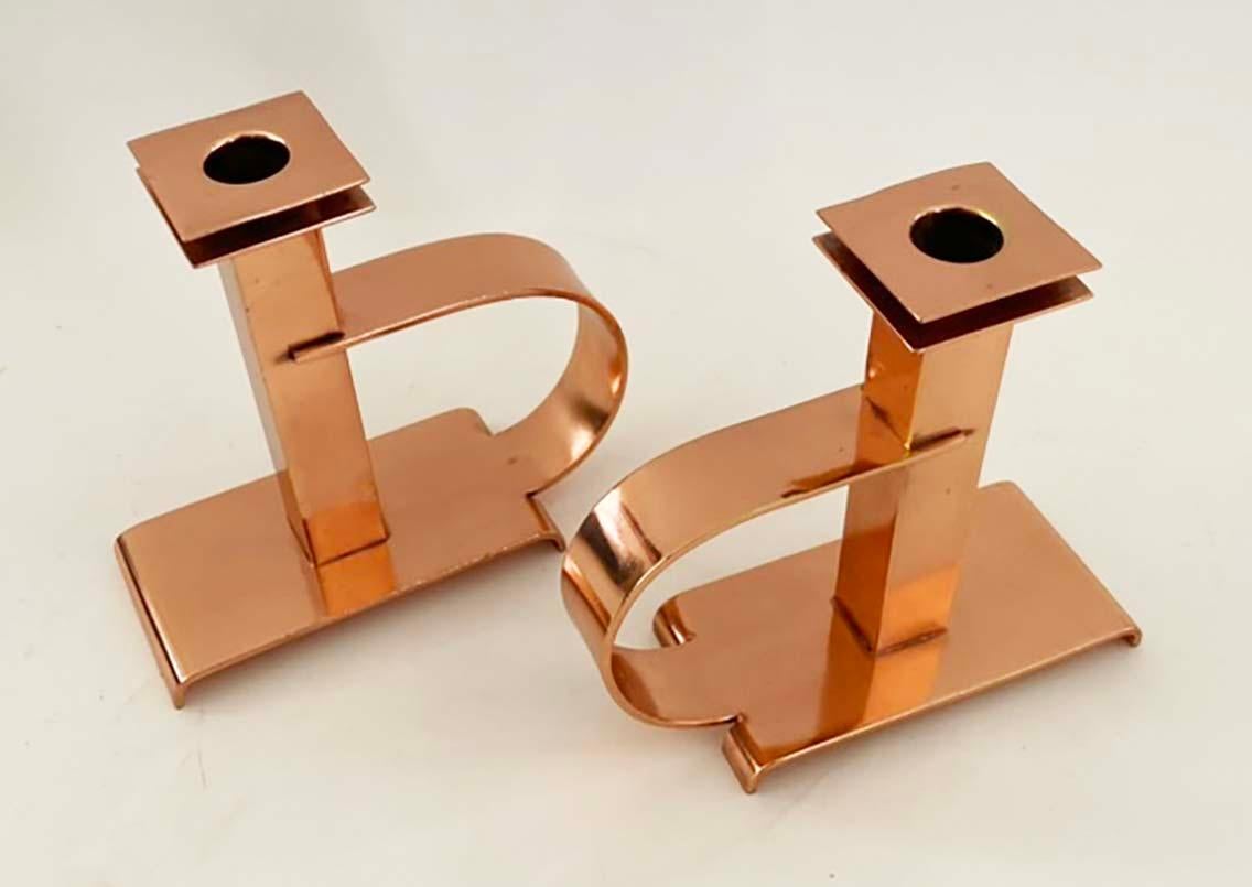 Dee Handle Copper Candlesticks by Albert Reimann for Chase Brass & Copper Co. In Good Condition For Sale In Minneapolis, MN