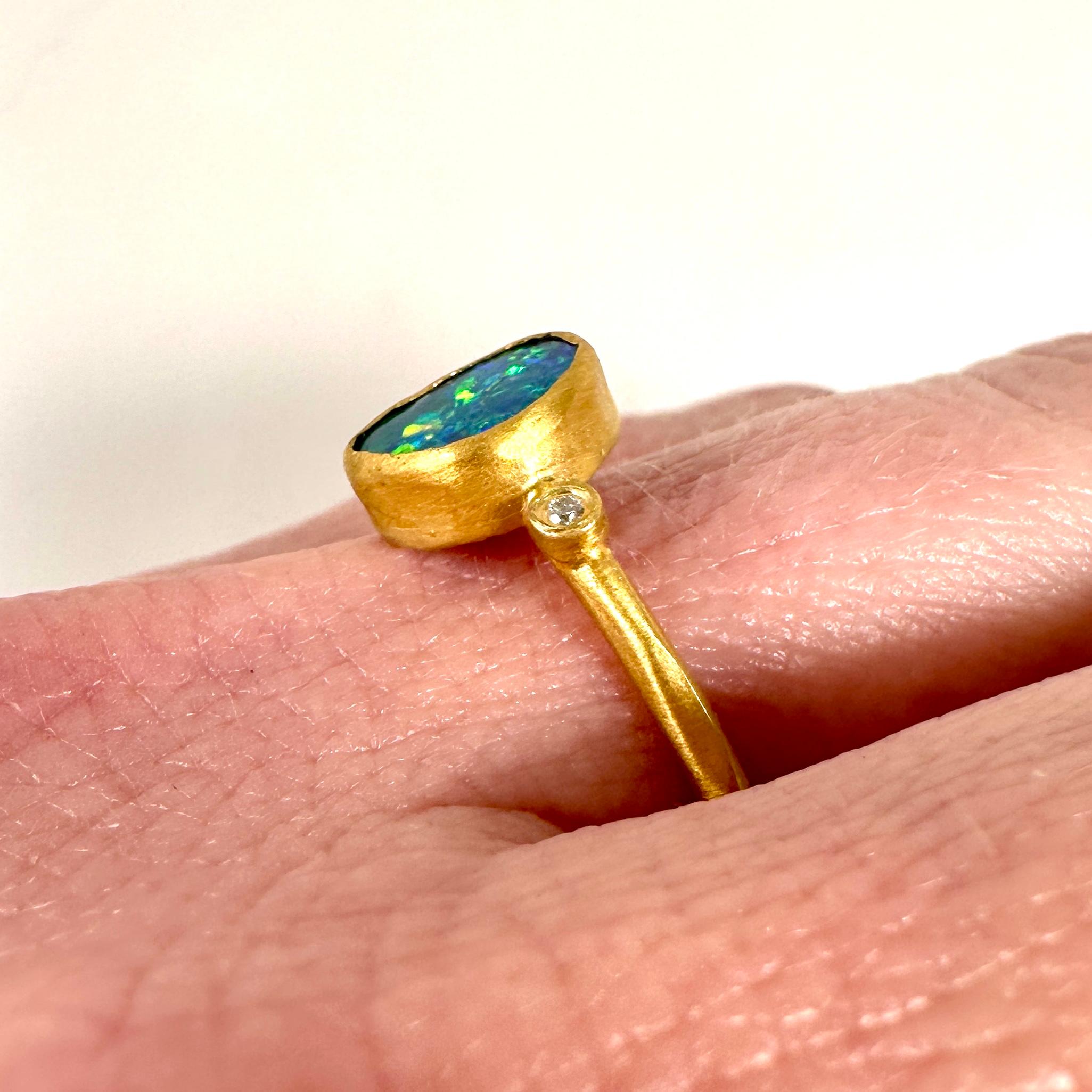 Deep Blue 0.84ct Freeform Australian Boulder Opal Stackable Ring w/ Diamonds 24k Neuf - En vente à Bozeman, MT