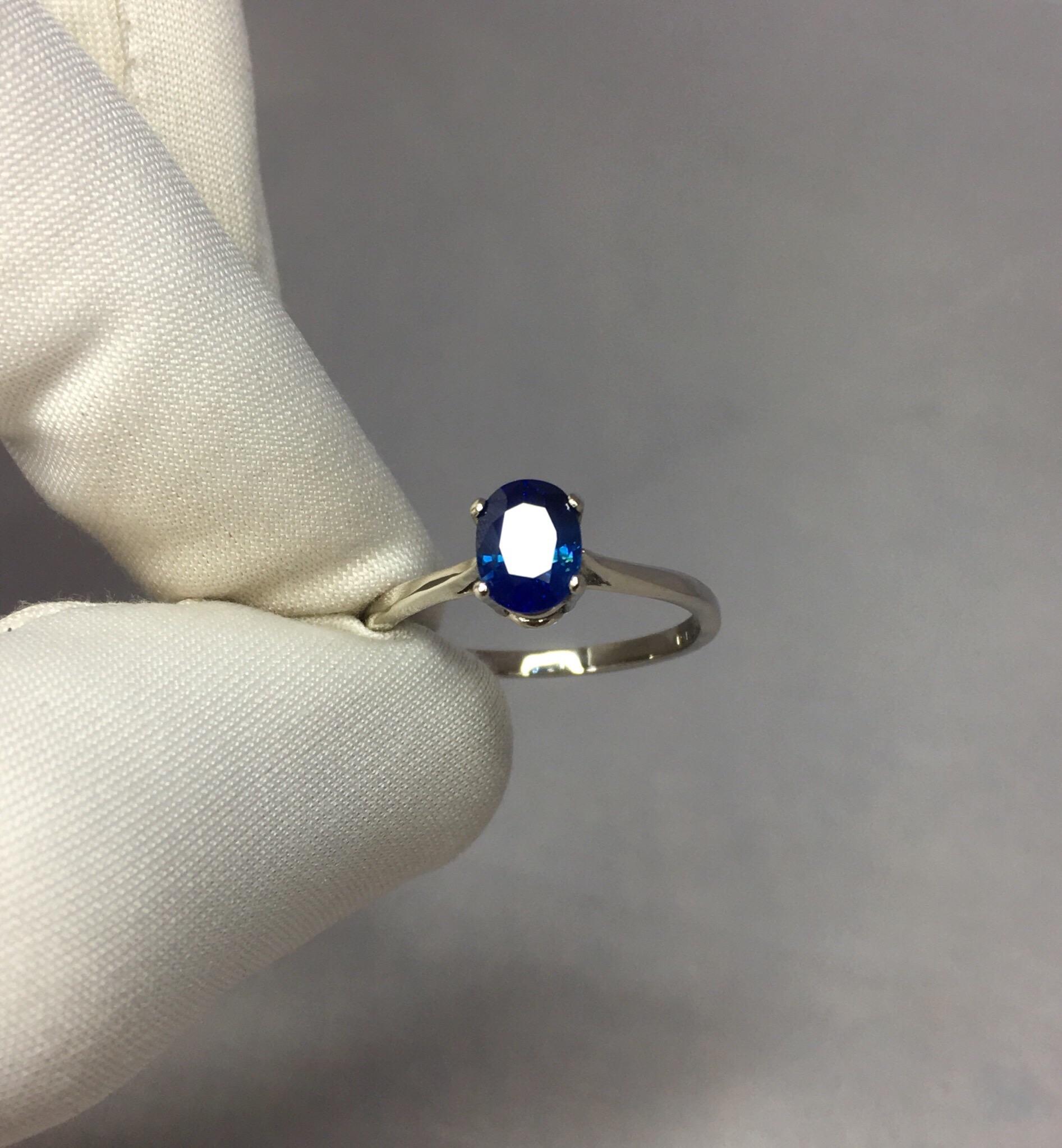 Deep Blue 1.16 Carat Ceylon Sapphire Oval Cut White Gold Solitaire Ring 5