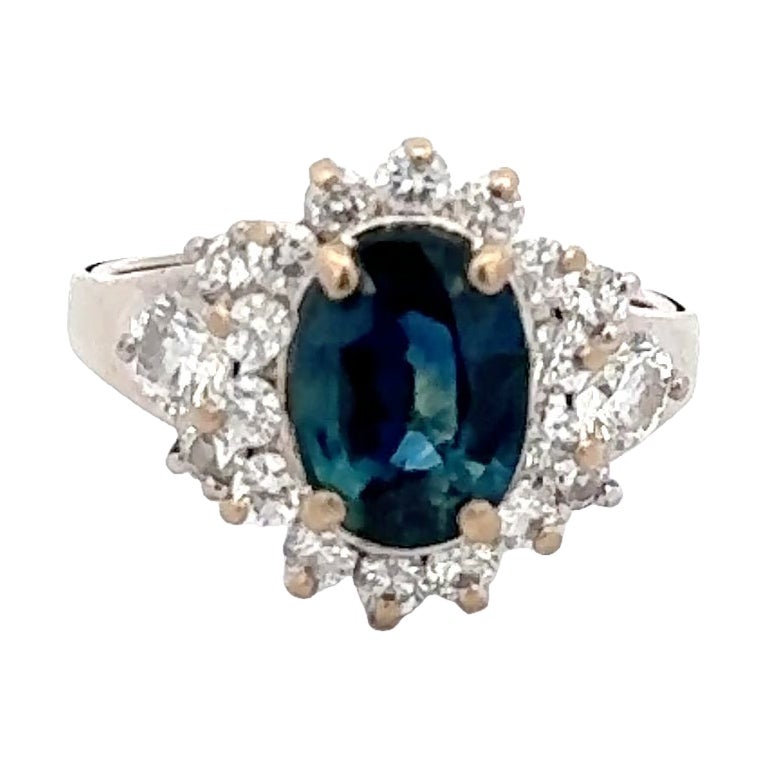 Bague en or blanc 14K avec saphir et diamant d'un bleu profond de 2,35ct en vente