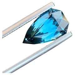 Deep Blue 4.05 Carat Stunning Loose London Blue Topaz Pear Shape Gemstone (pierre précieuse en forme de poire)