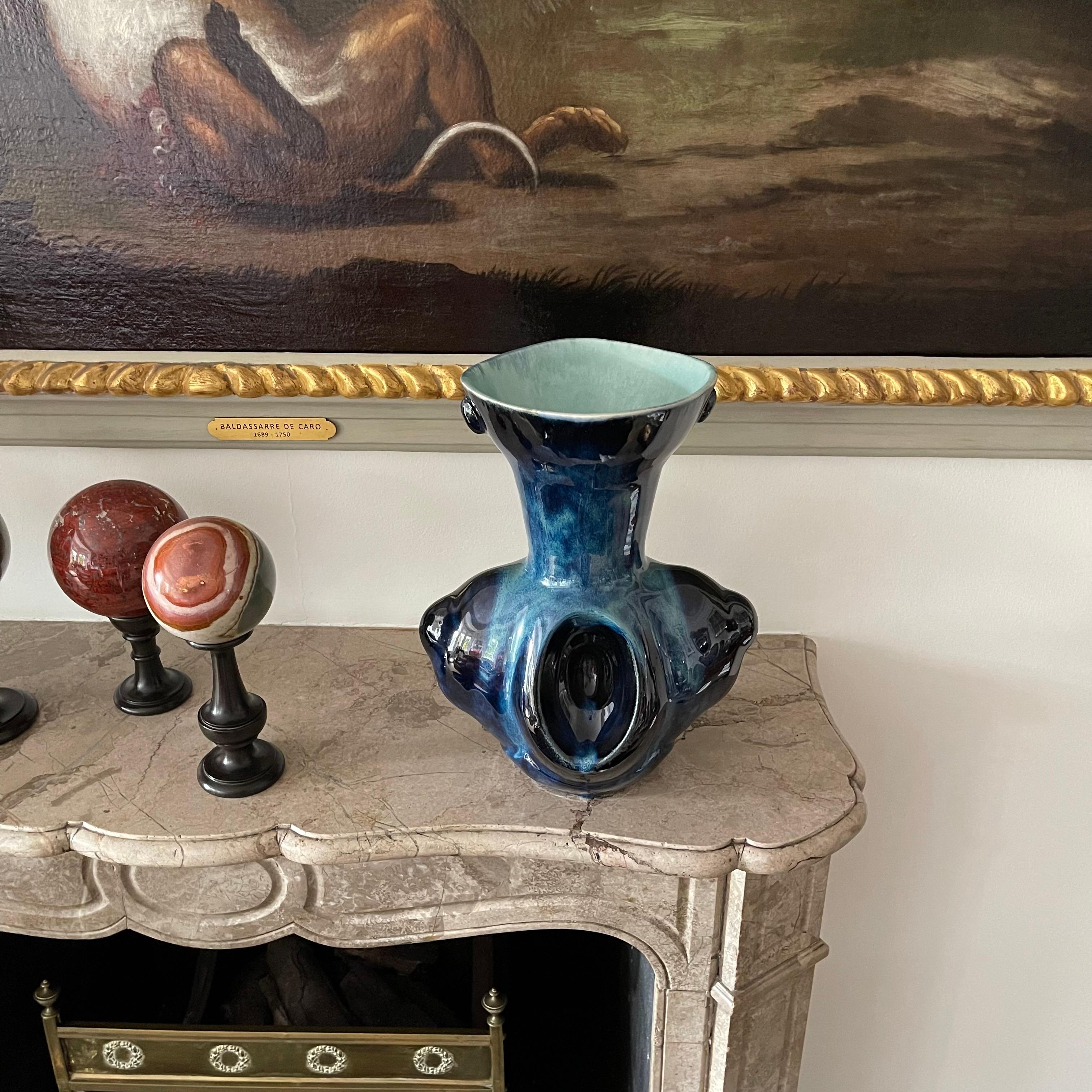 Tiefblaue Keramikvase, zeitgenössisches italienisches Einzelstück des 21. Jahrhunderts im Angebot 3