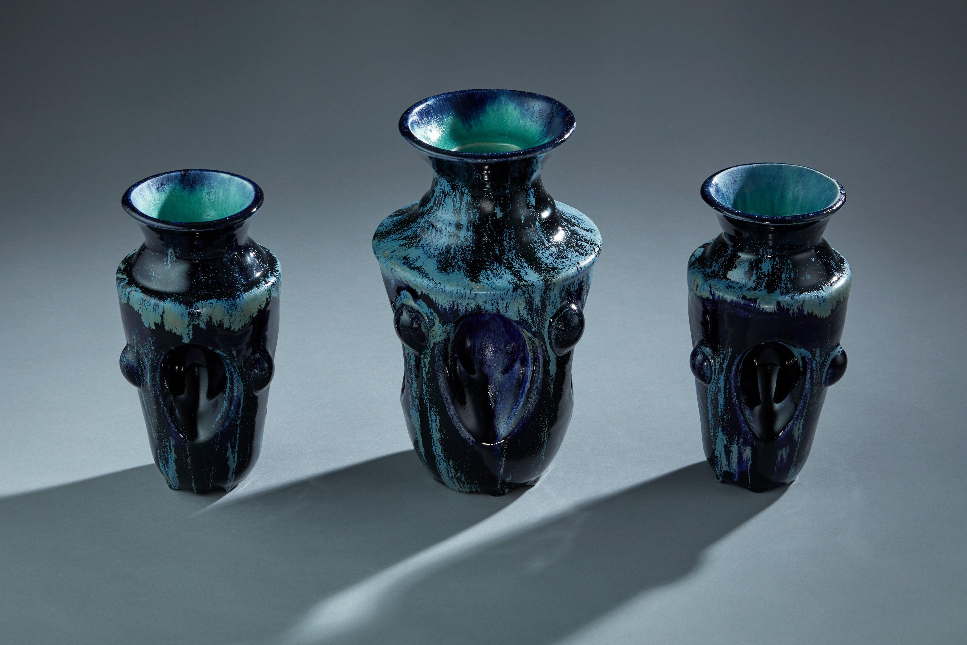 Modern Deep Blue Garniture of Three Vases Contemporary 21st Century Italian Unique For Sale