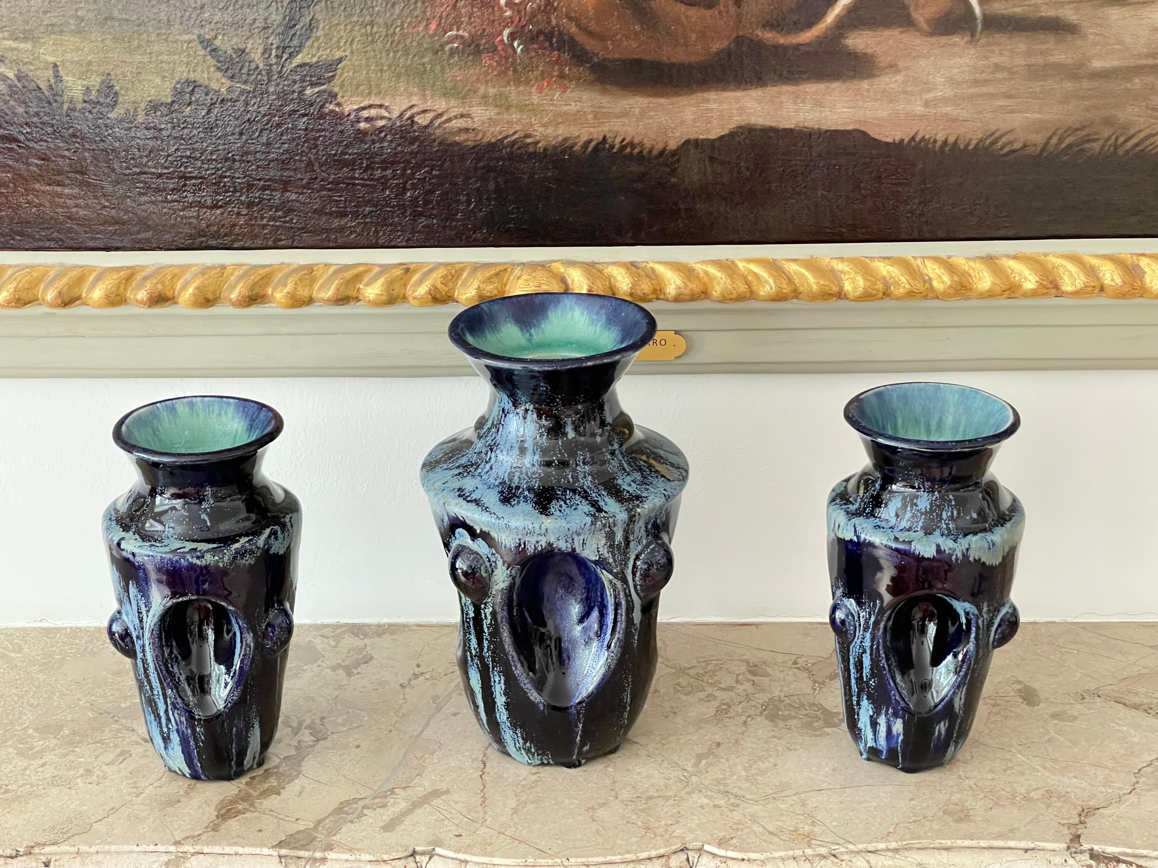 Deep Blue Garniture of Three Vases Contemporary 21st Century Italian Unique In New Condition For Sale In London, GB