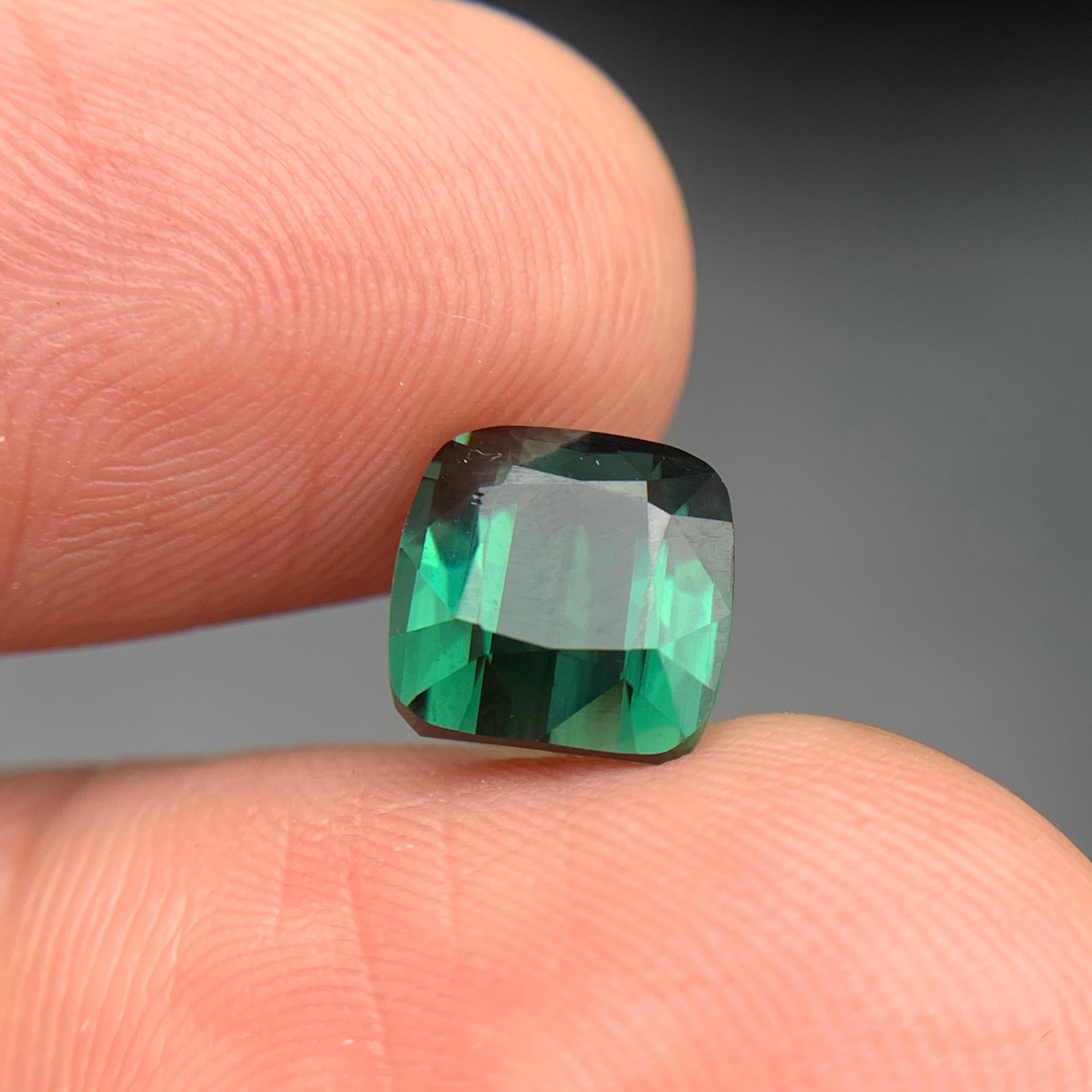 Bague en tourmaline naturelle bleu profond, pierre précieuse non sertie de 3,05 carats, taille coussin en vente 4