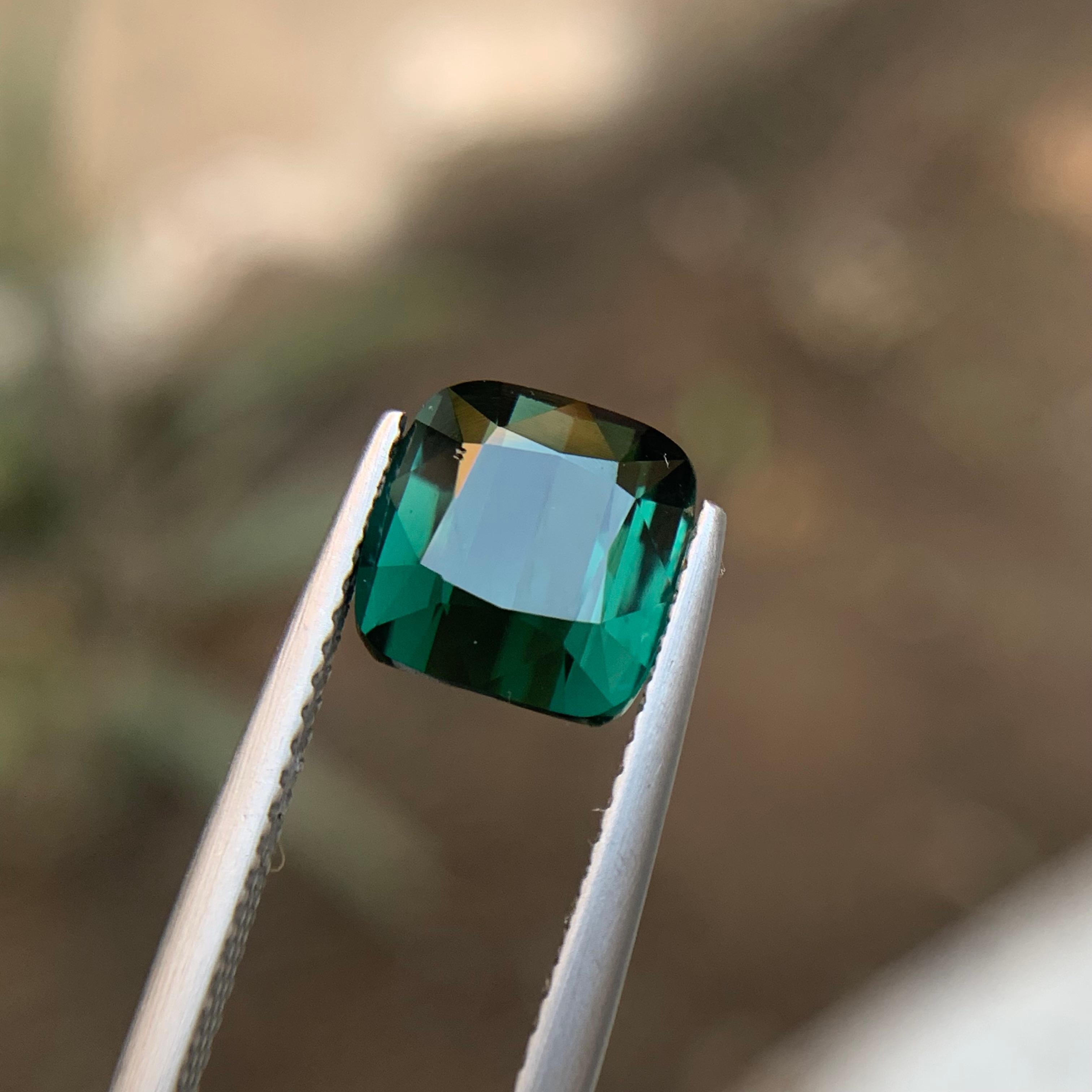 Bague en tourmaline naturelle bleu profond, pierre précieuse non sertie de 3,05 carats, taille coussin Neuf - En vente à Peshawar, PK