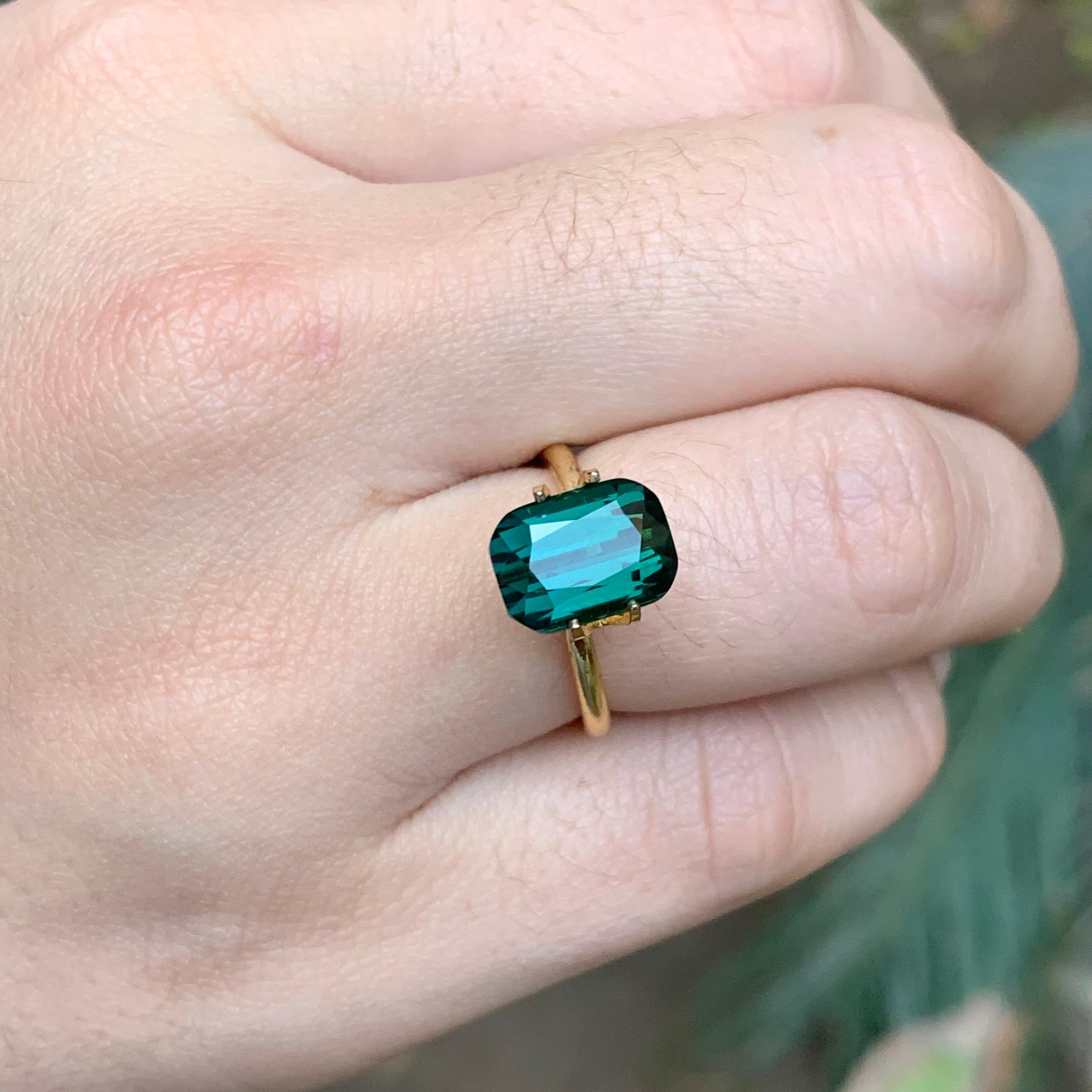 Tiefblauer grüner Turmalin 4.81 Ct Cushion Cut Natürlicher loser Edelstein für Ring im Angebot 3