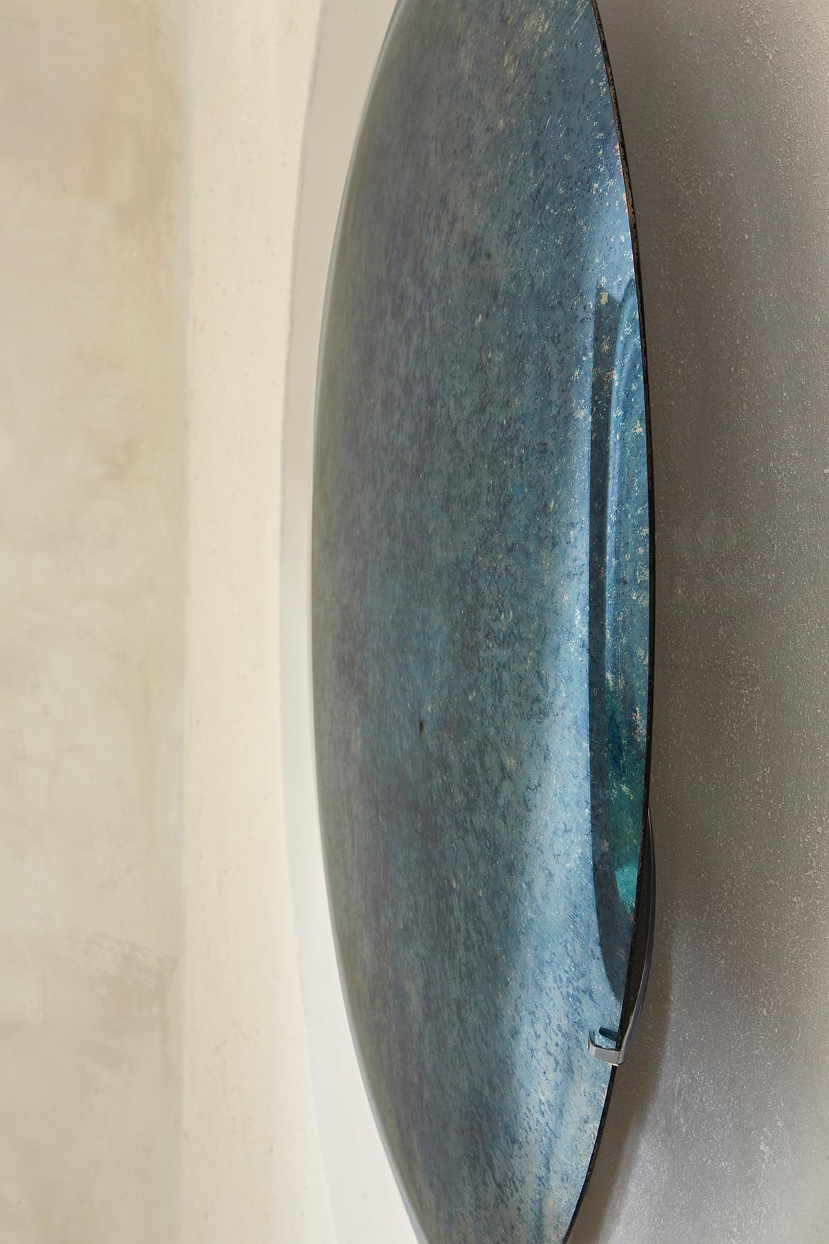 Postmoderne Miroir bleu profond II d'Homa en vente