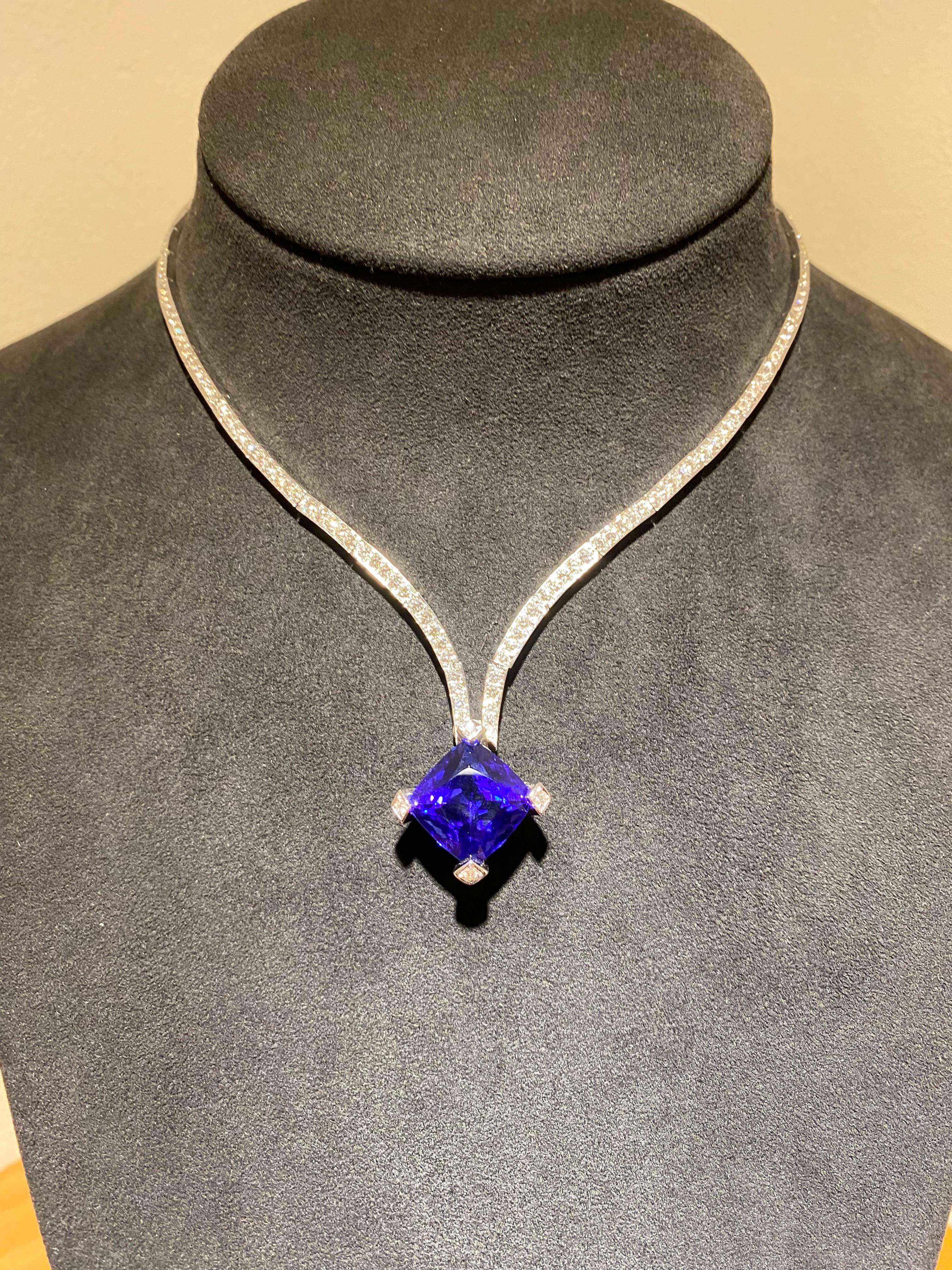 Introducing a masterpiece of Italian haute joaillerie crafted by the renowned maestro Scavia, this Pendant Necklace is a stunning embodiment of elegance and sophistication. The pendant features a captivating tanzanite suspended gracefully along a