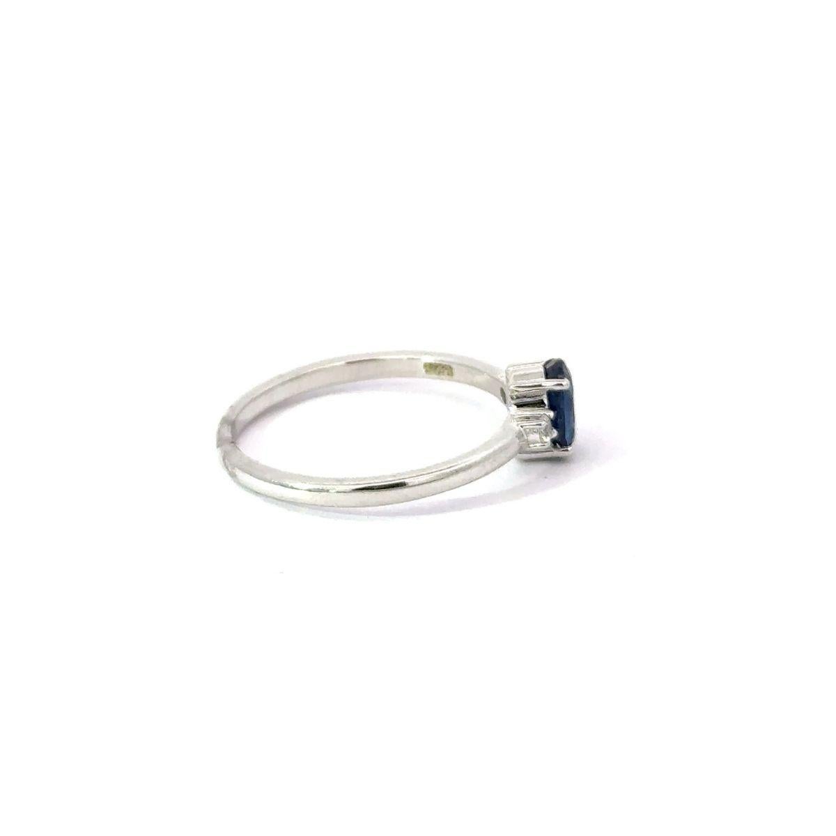 For Sale:  Deep Blue Oval Sapphire & Zirconia Everyday Ring for Her in 925 Silver Certified 3