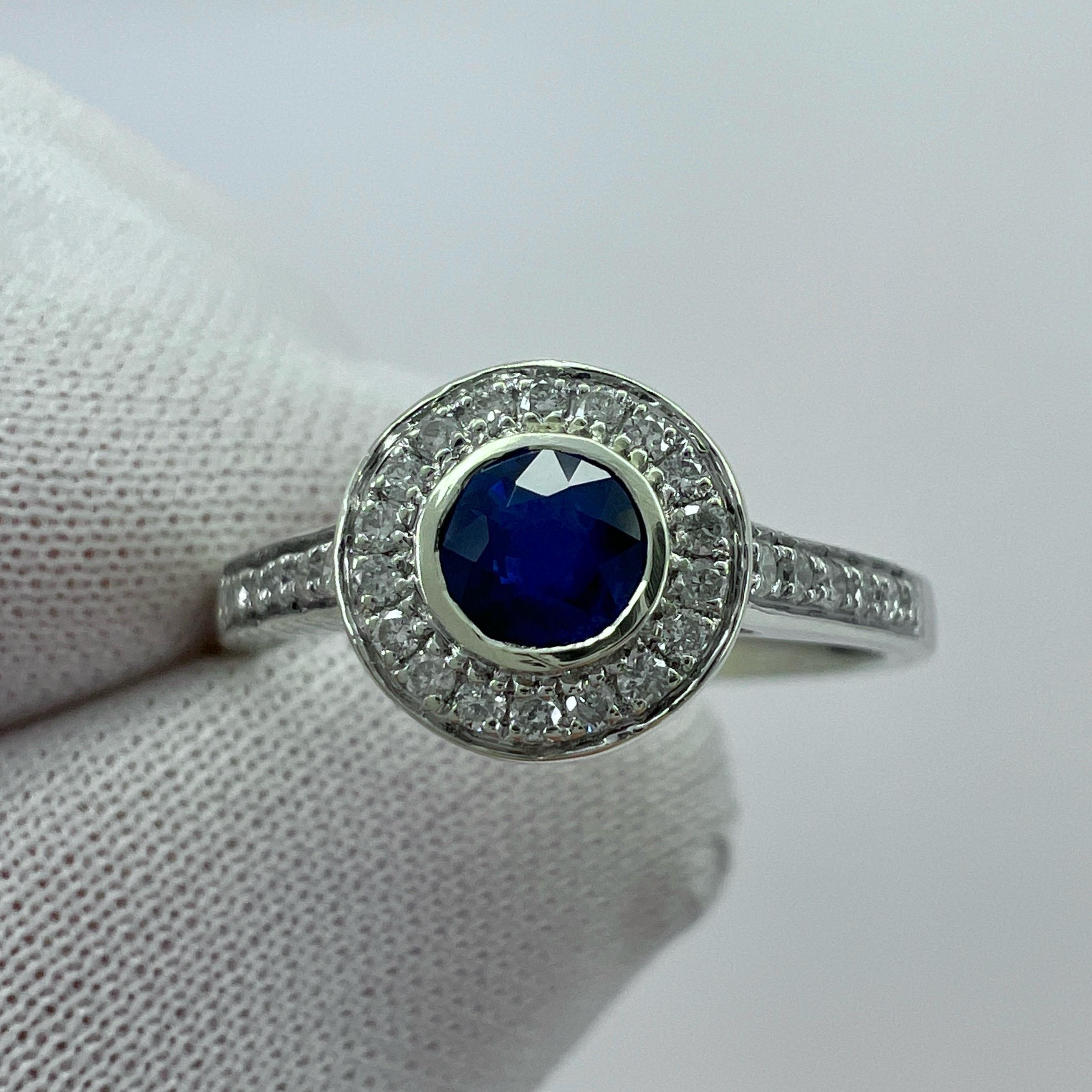 Deep Blue Round Cut Ceylon Sapphire Diamond White Gold Halo Cocktail Ring In New Condition In Birmingham, GB