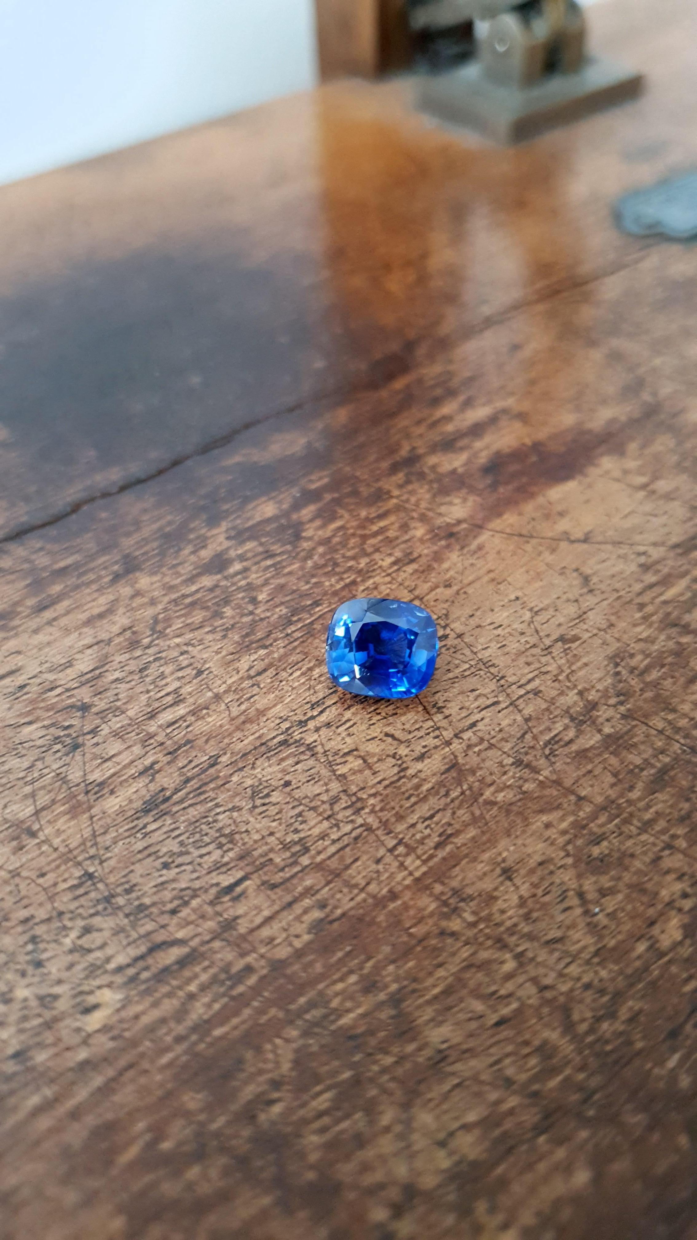 Deep Blue Sapphire, Certified Gem, 4, 27 Ct., Loose Gemstone For Sale 2