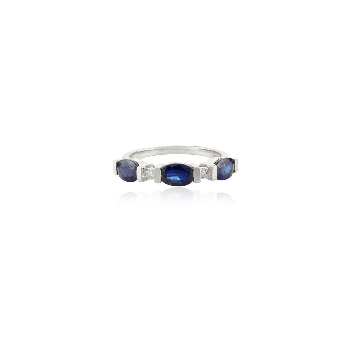 En vente :  Bague en or blanc 14k avec saphir bleu profond et diamant Cadeau pour elle 9