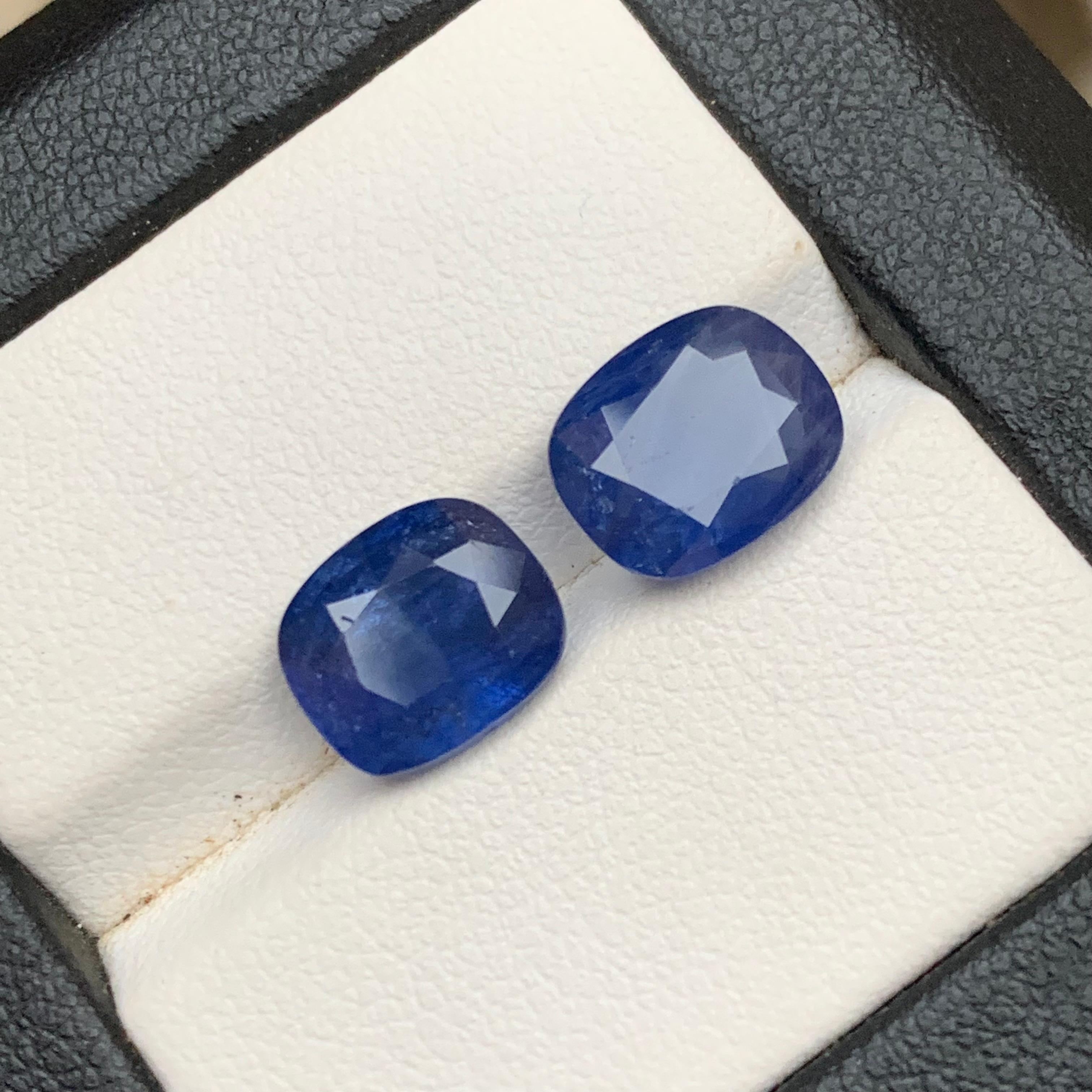 Set di gemme sciolte di zaffiro blu profondo 6,91 carati con taglio a cuscino per orecchini in vendita 4