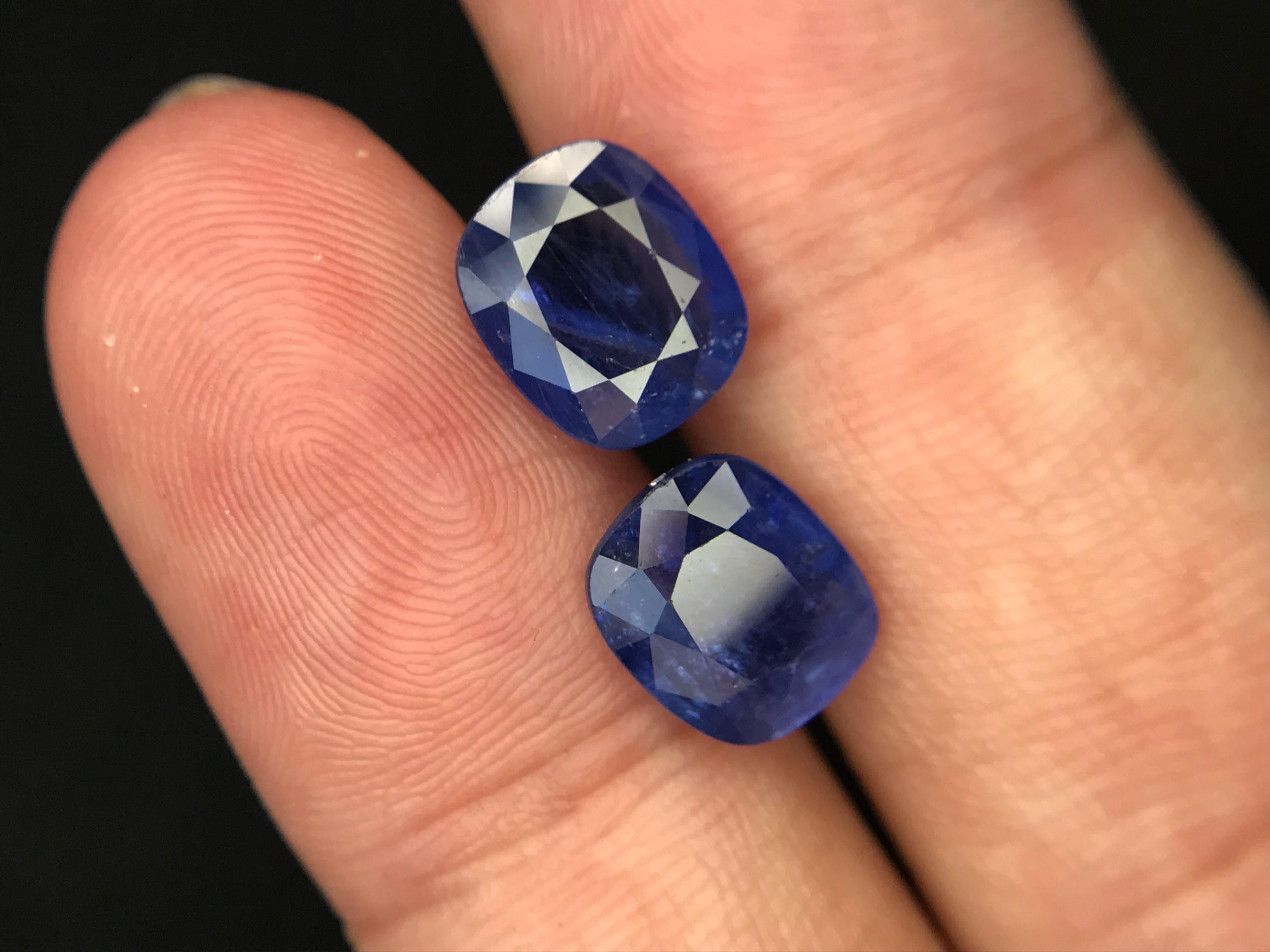 Set di gemme sciolte di zaffiro blu profondo 6,91 carati con taglio a cuscino per orecchini in vendita 6