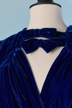 Deep blue silk velvet evening dress with bow Circa 1930's