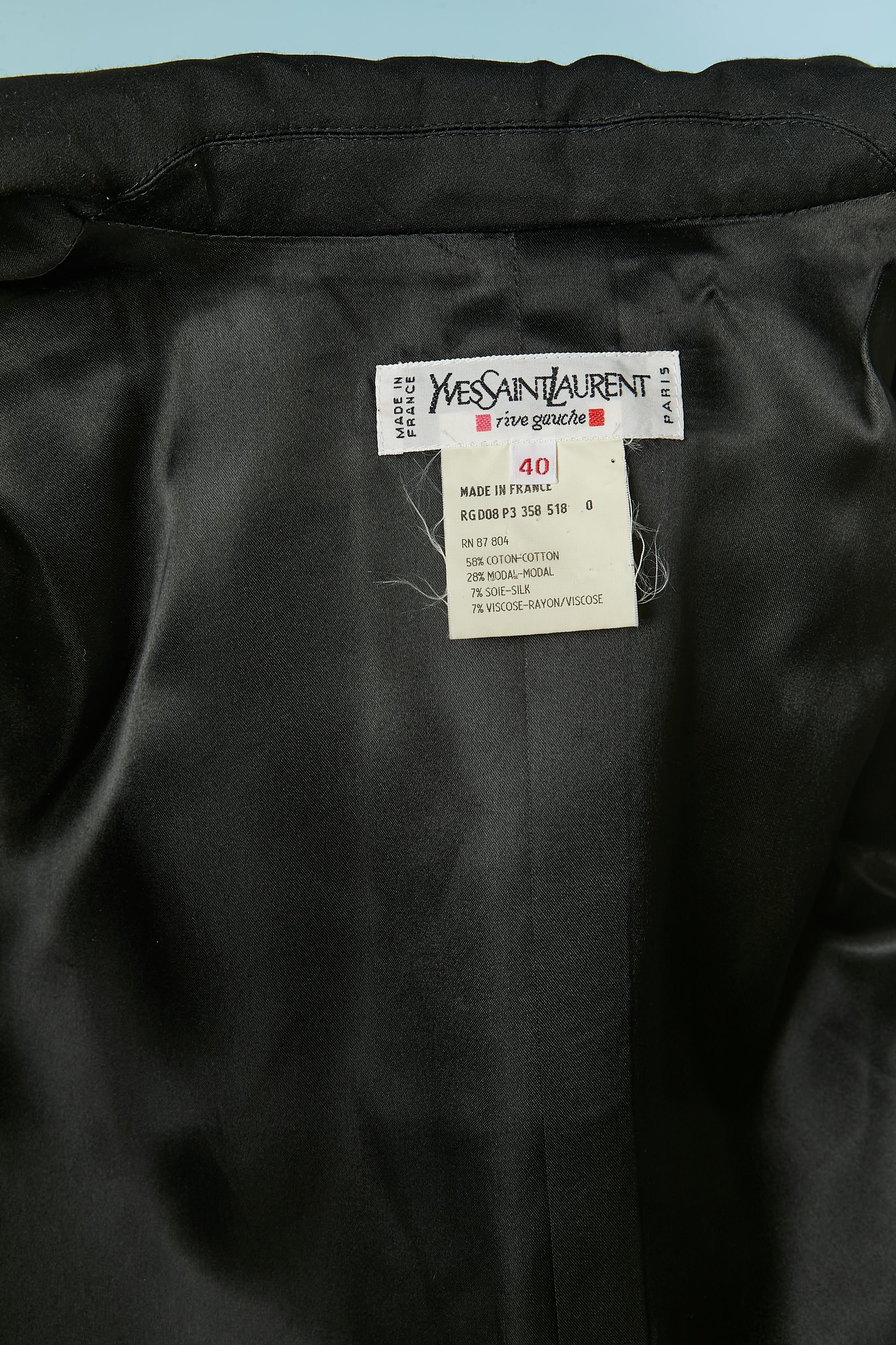 Tiefblaue doppelreihige Samt-Smokingjacke Yves Saint Laurent Rive Gauche im Angebot 4