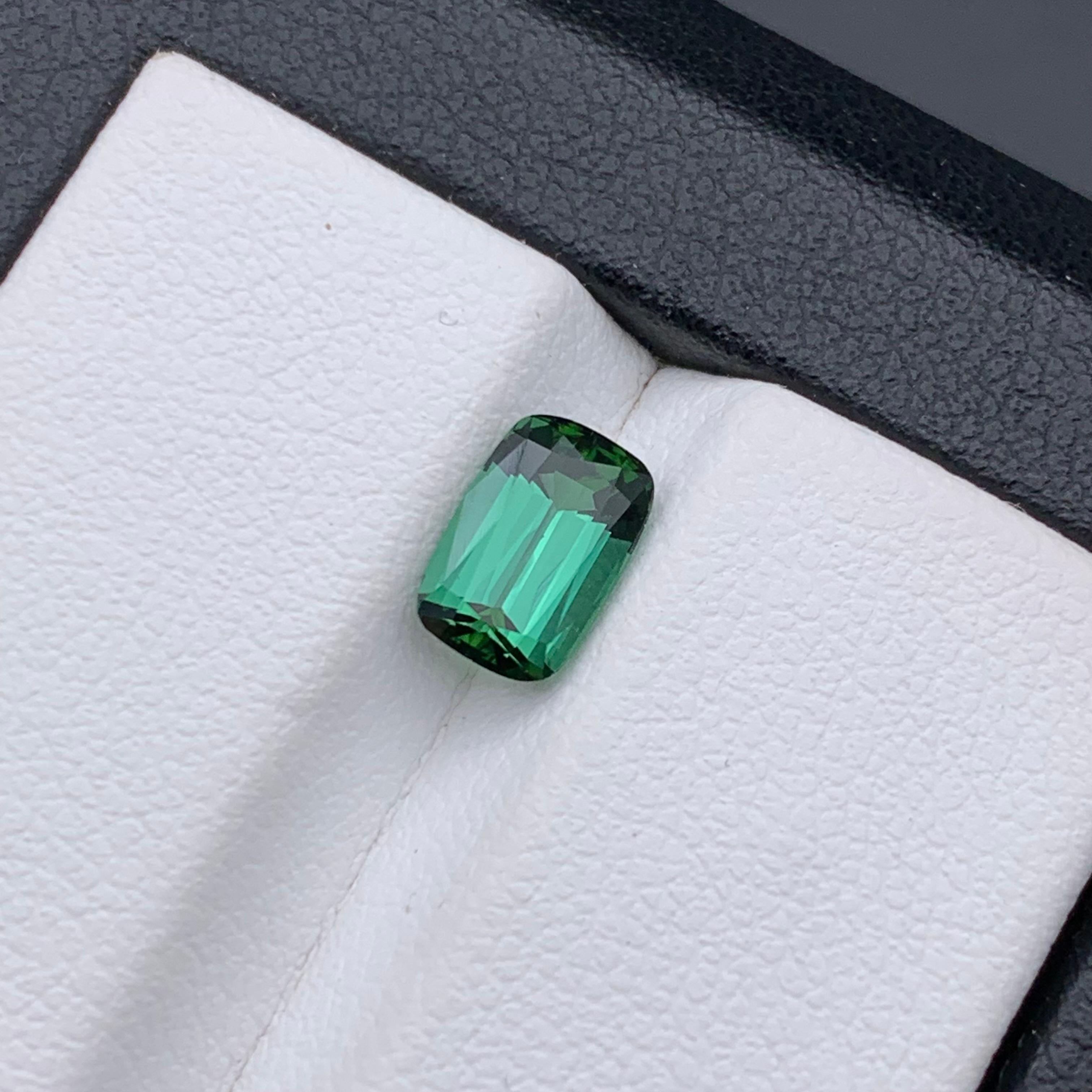 Taille coussin Bague en tourmaline naturelle vert bleuté profond taille coussin de 1,40 carat en vente