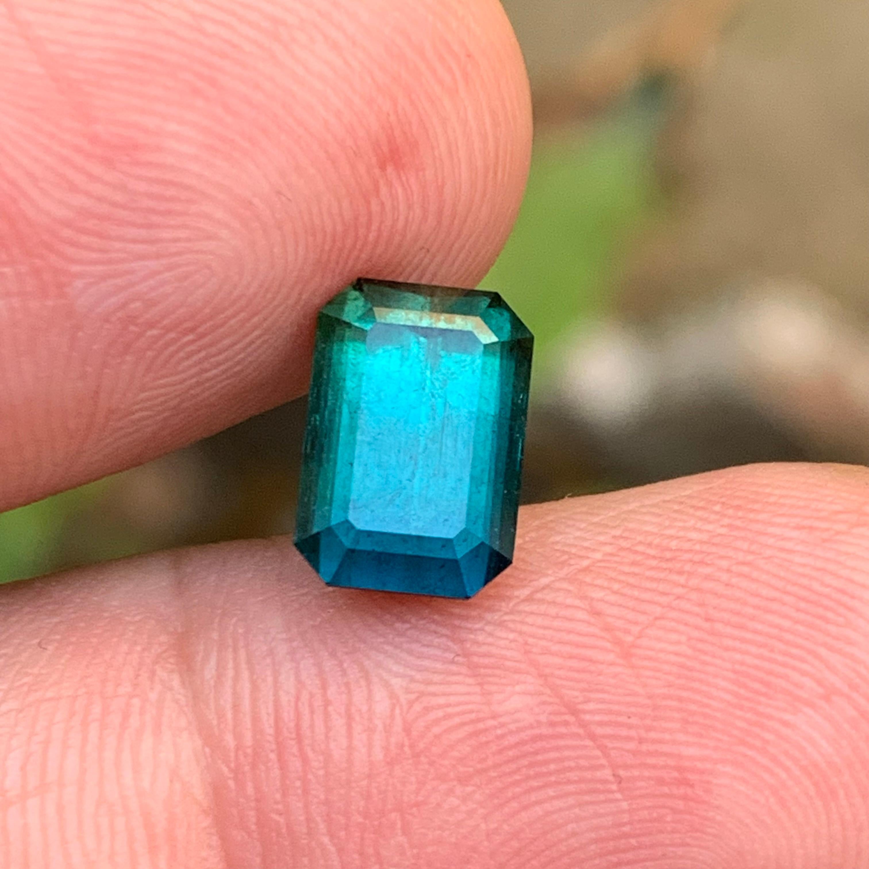 Anello con tormalina naturale bicolore verde scuro, gemma sfusa da 3,10 ct Jewell in vendita 1