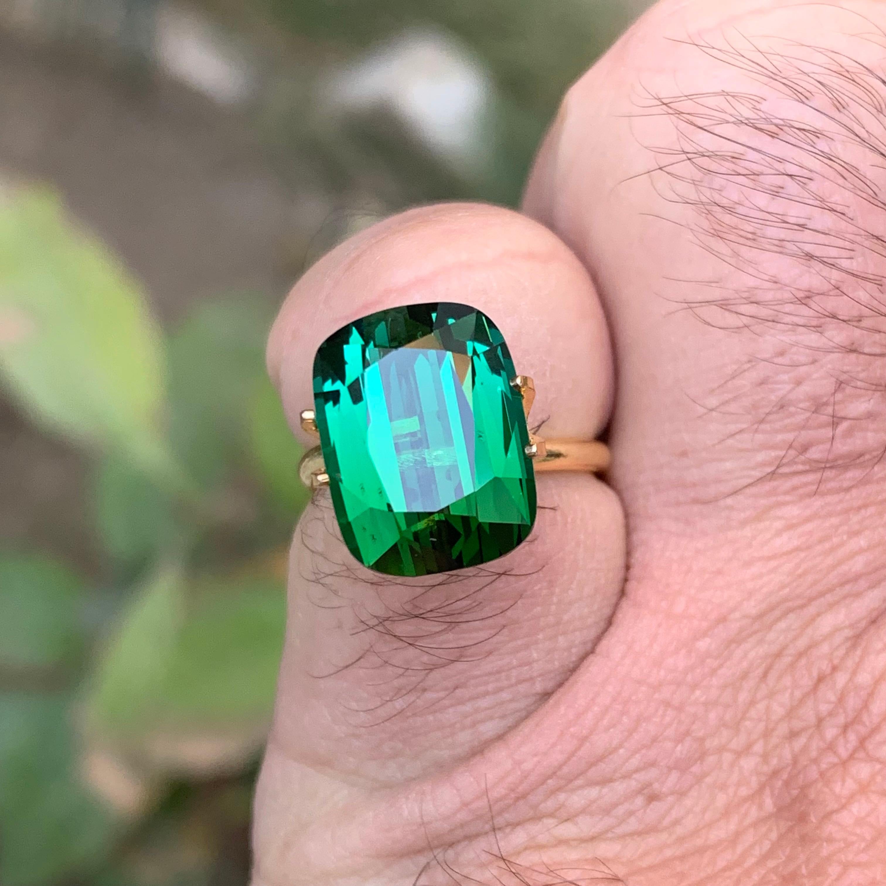 Bague en tourmaline naturelle vert bleuté profond taille coussin 9,50 carats en vente 3