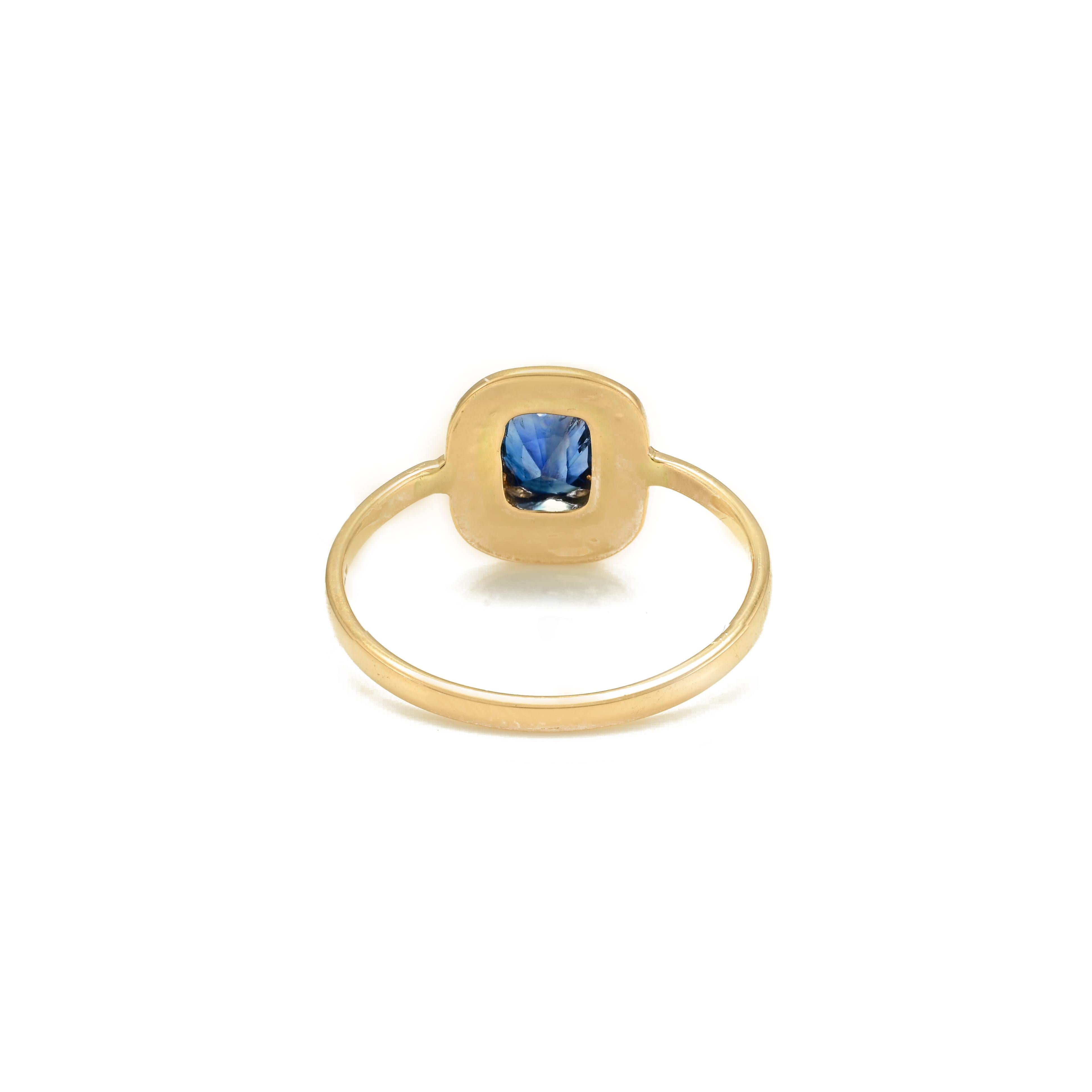 For Sale:  Vintage Deep Bright Blue Sapphire and Diamond Halo Ring 18k Solid Yellow Gold 5