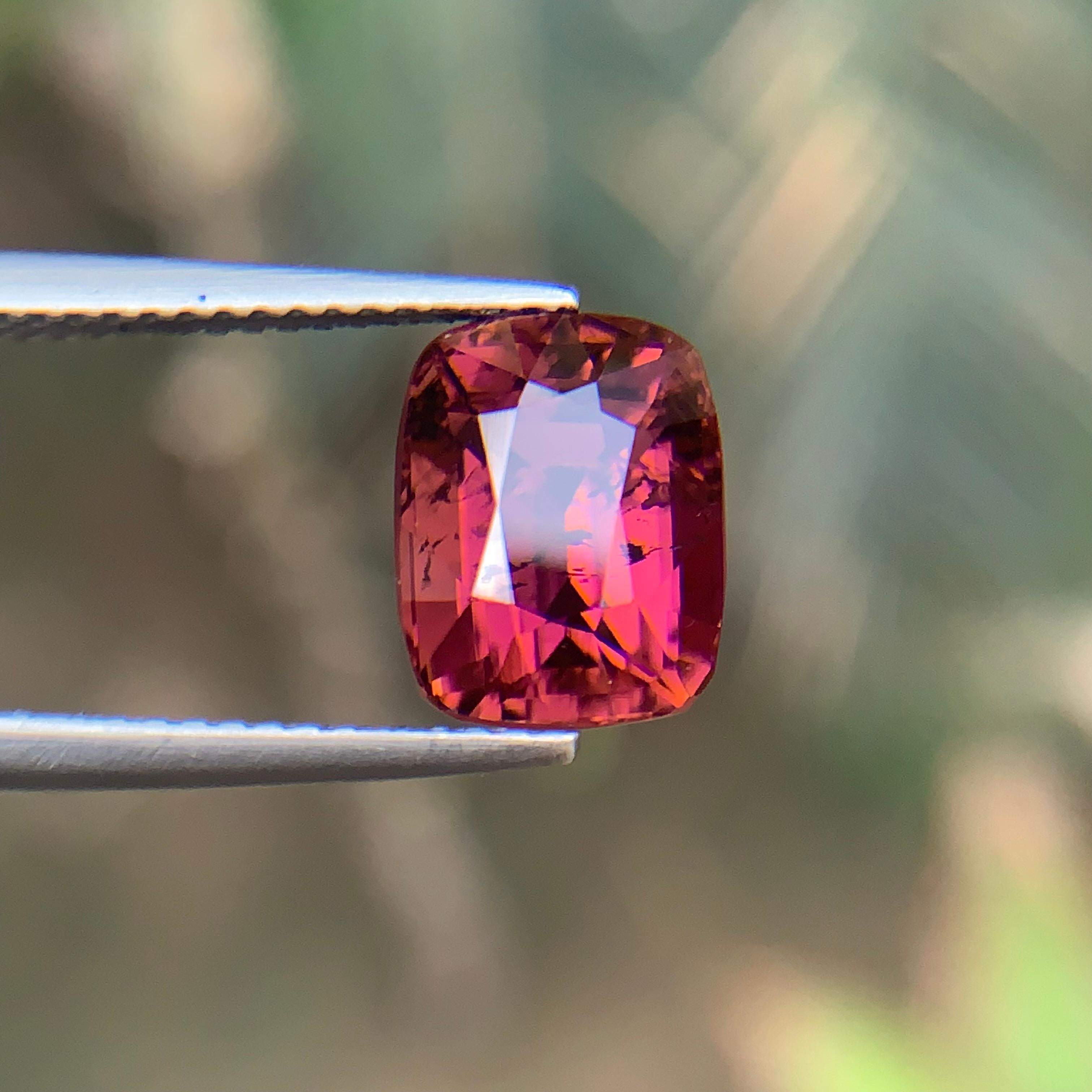 Tourmaline rose foncé 3.73Ct Cushion Cut Natural Loose Gemstone for Ring en vente 4