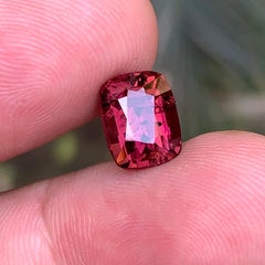 Tourmaline rose foncé 3.73Ct Cushion Cut Natural Loose Gemstone for Ring