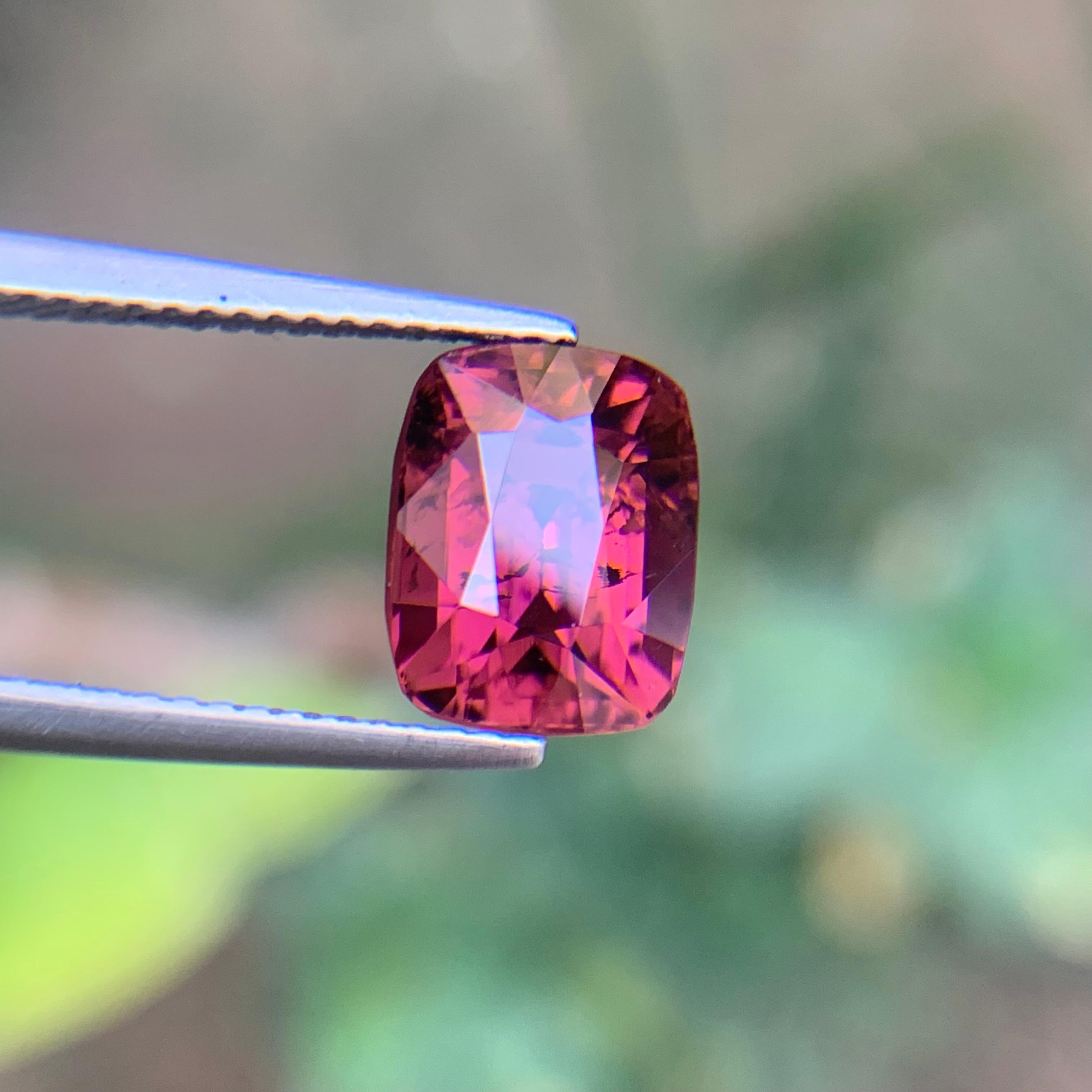 Tourmaline rose foncé 3.73Ct Cushion Cut Natural Loose Gemstone for Ring en vente 2