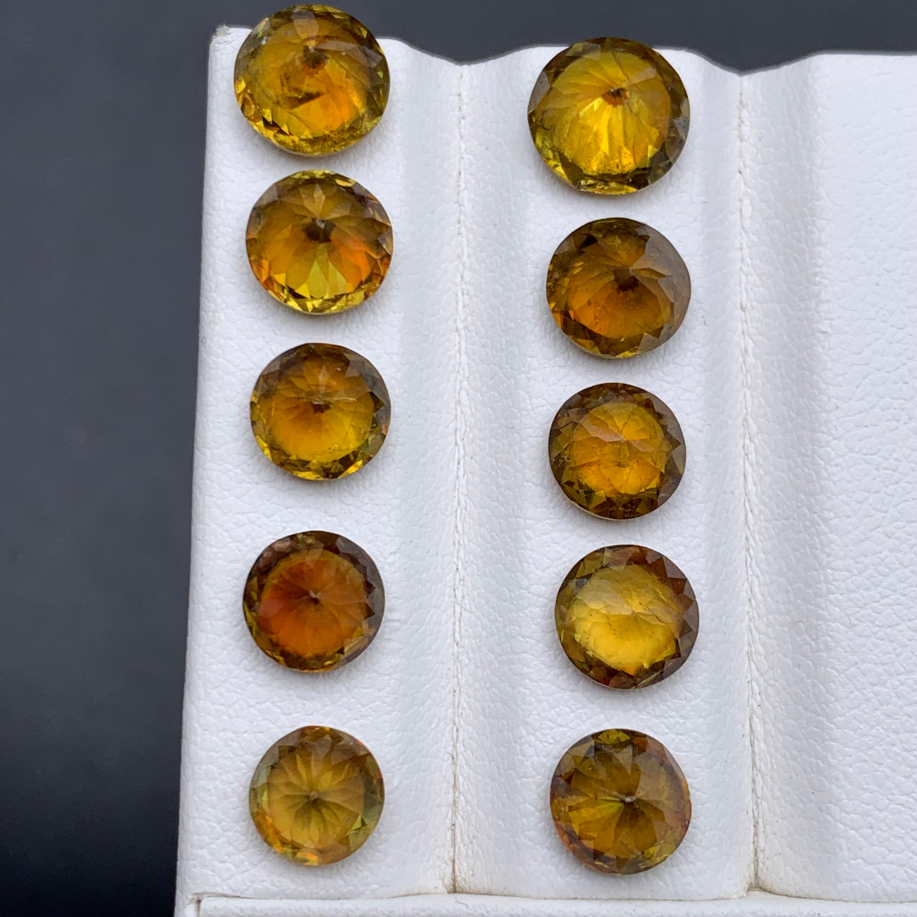 Taille ronde Sphene/Titanite naturelle jaune foncé  Pierres en vrac Lot 17.35 Ct Round en vente