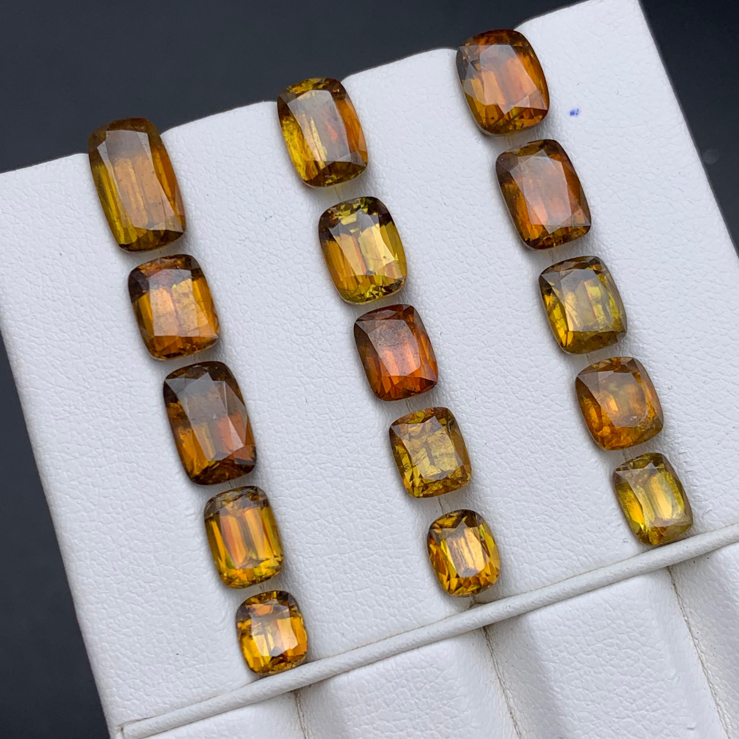Deep Brownish Yellow Natural Sphene/Titanite Loose Gemstones Lot 31.45Ct-Jewelry In New Condition For Sale In Peshawar, PK