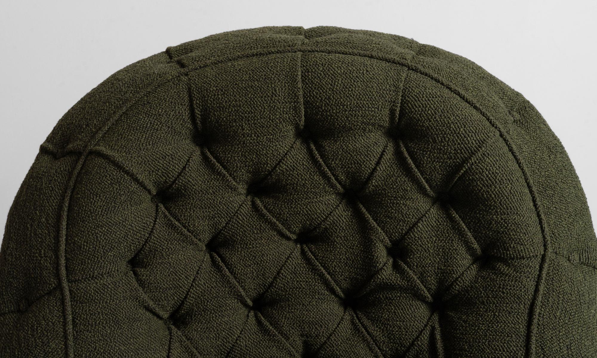 Tufted Armchairs in Wool Blend Textured Fabric  In Good Condition In Culver City, CA