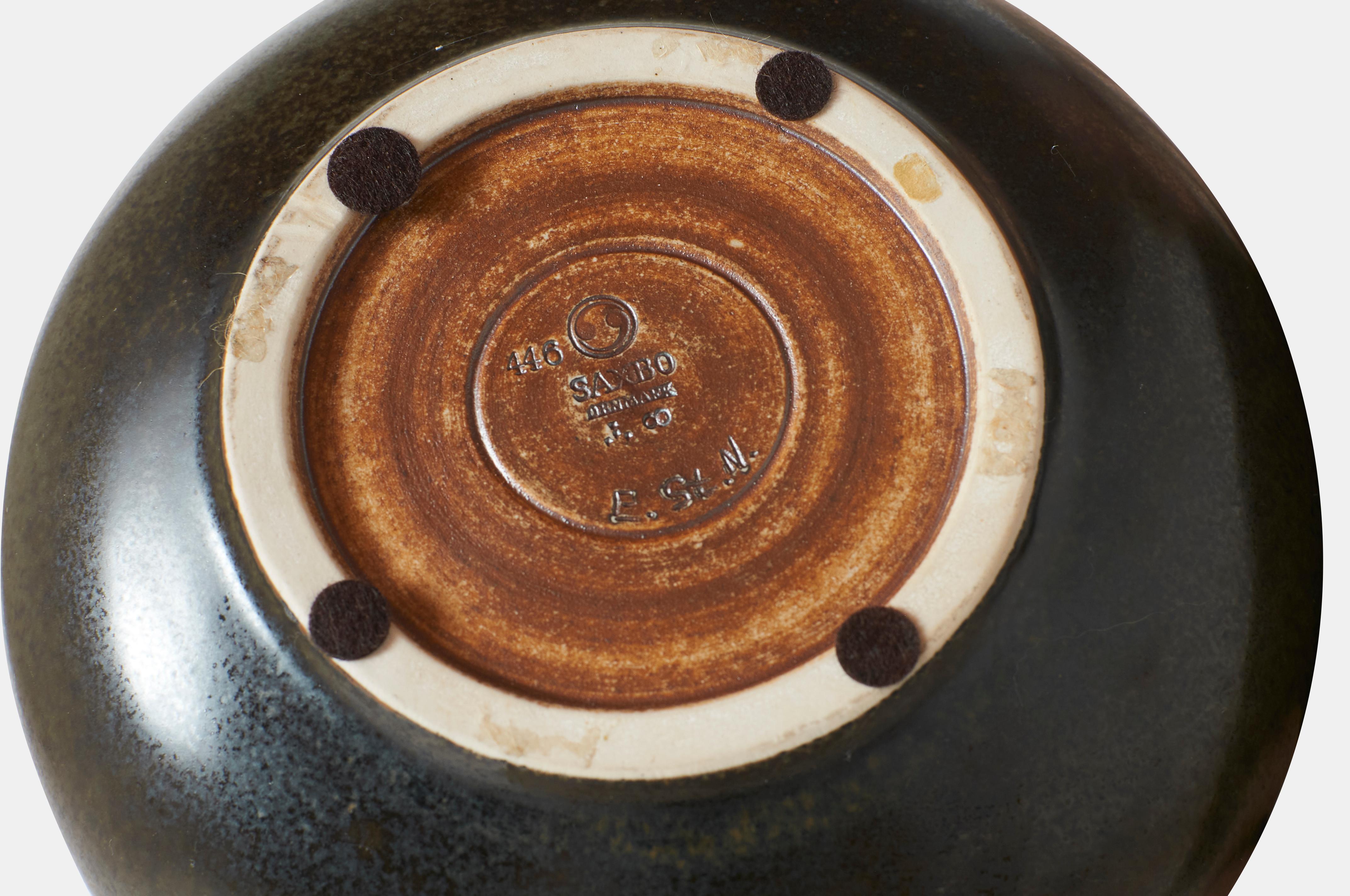 Deep Ceramic Brown Bowl by Eva Staehr-Nielsen In Good Condition For Sale In San Francisco, CA