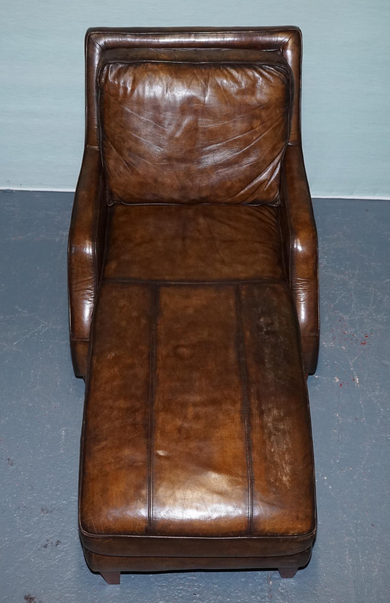DEEP COGNAC HAND DYED LEATHER CHAISE LOUNGE ARMCHAiR SEATING In Good Condition For Sale In Pulborough, GB
