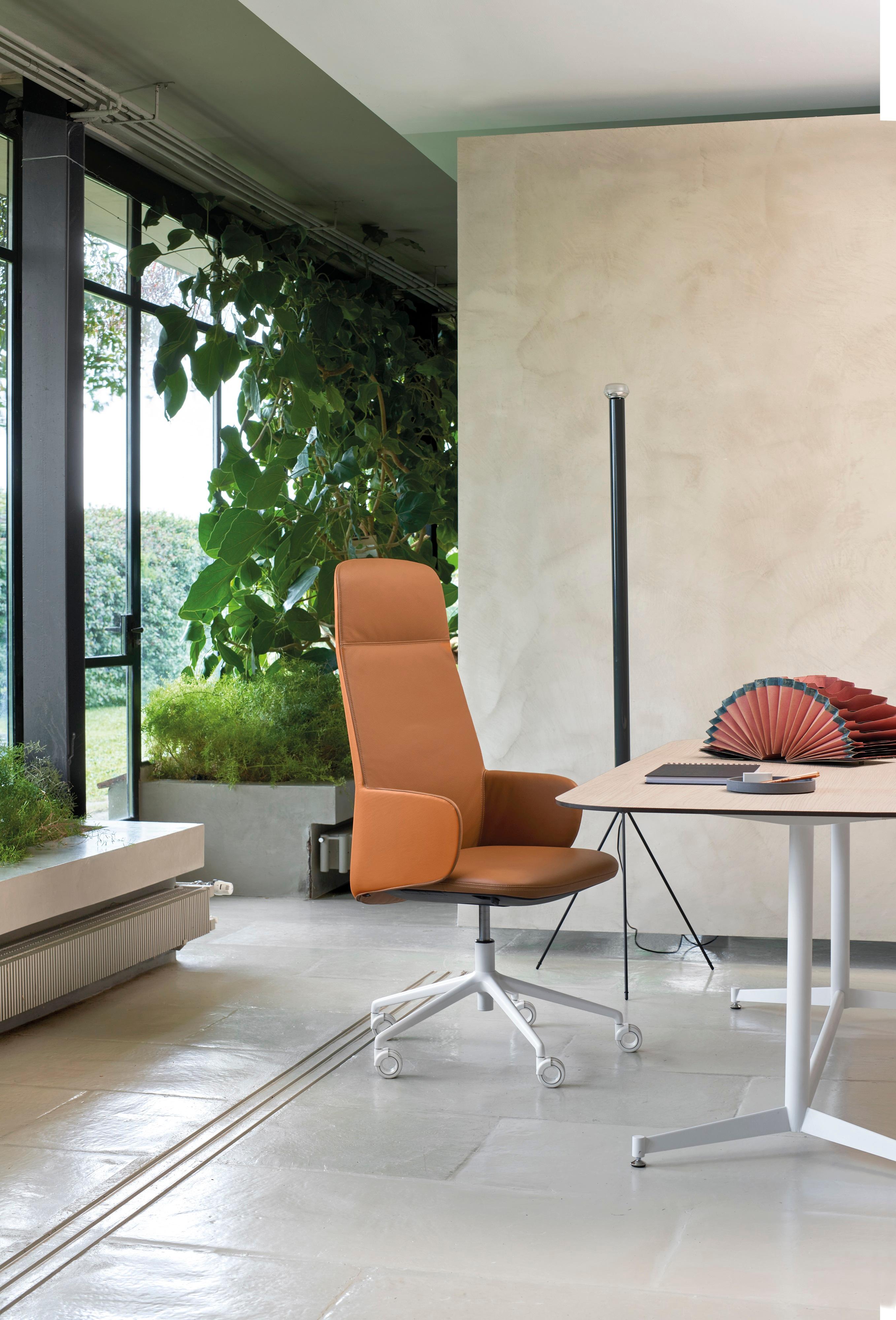 Sillón con Respaldo Alto Aventador de Aluminio y Piel by Ain Quinti Seduce
Diseñado por Archirivolto Design
Dimensiones: P 70 x An 70 x Al 119 cm.
Materiales: Aluminio y cuero.

Disponible en distintos acabados, tamaños y materiales. Las dimensiones