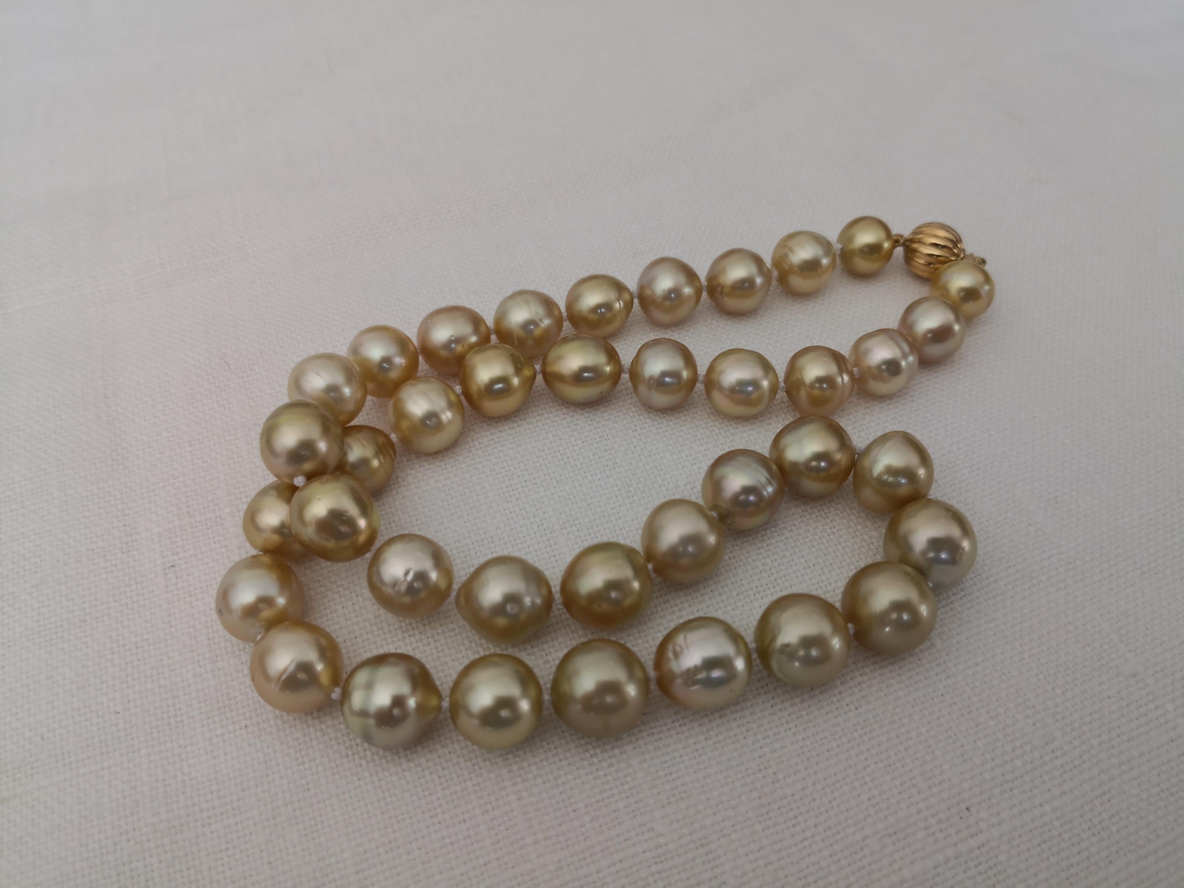 Contemporary Deep Golden Color South Sea Pearls Necklace 18 Karat Gold Clasp