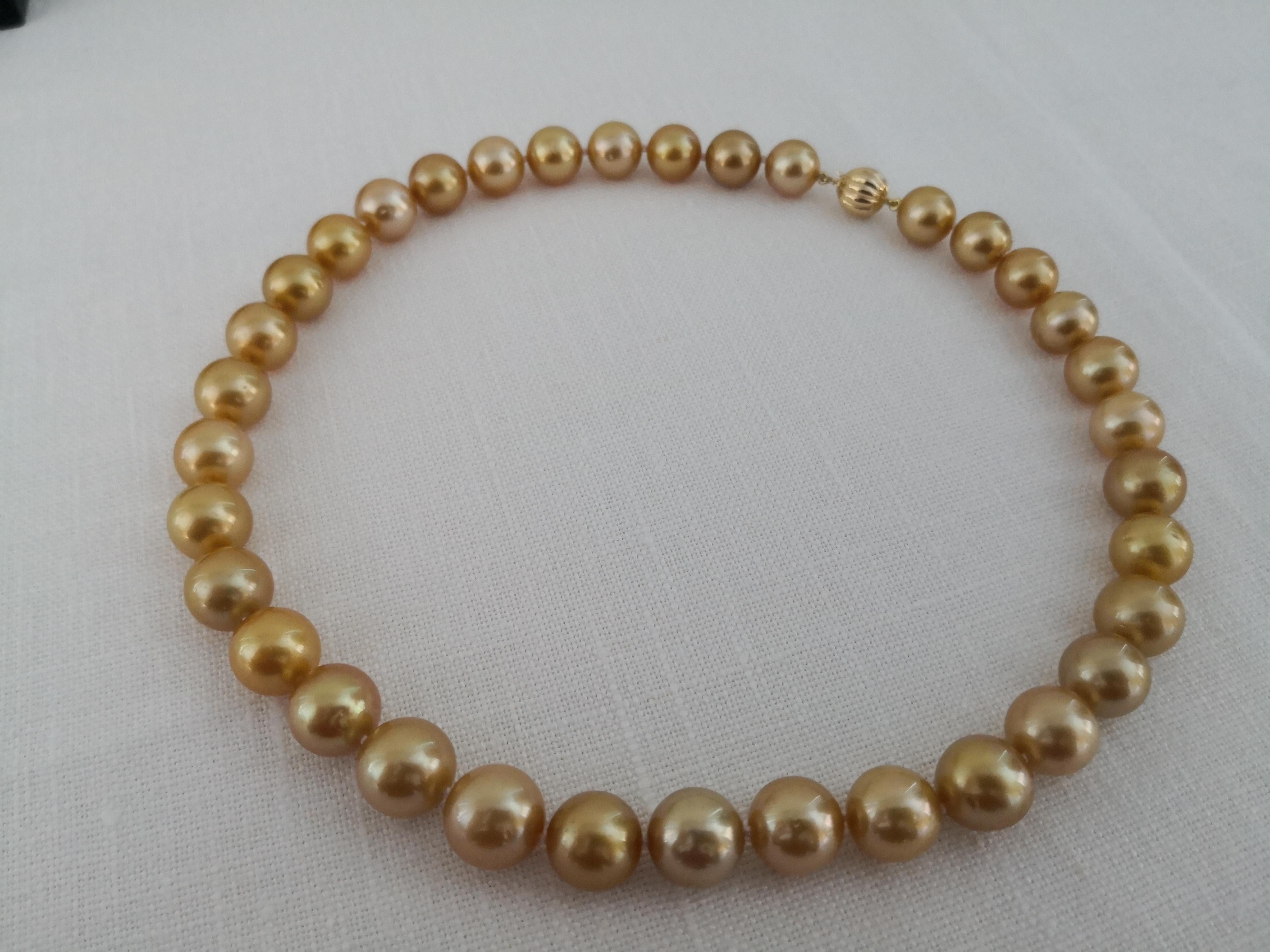 Deep Golden Natural Color South Sea Pearls Necklace, Round, 18 Karat Gold In New Condition For Sale In Cordoba, ES