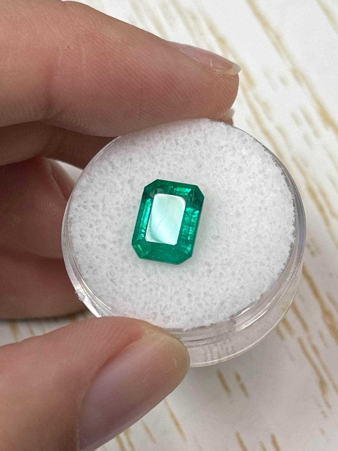 Tiefgrüner 2,50 Karat Classic Smaragd-Schliff kolumbianischer Smaragd Edelstein - Mai-Geburtsstein Damen im Angebot