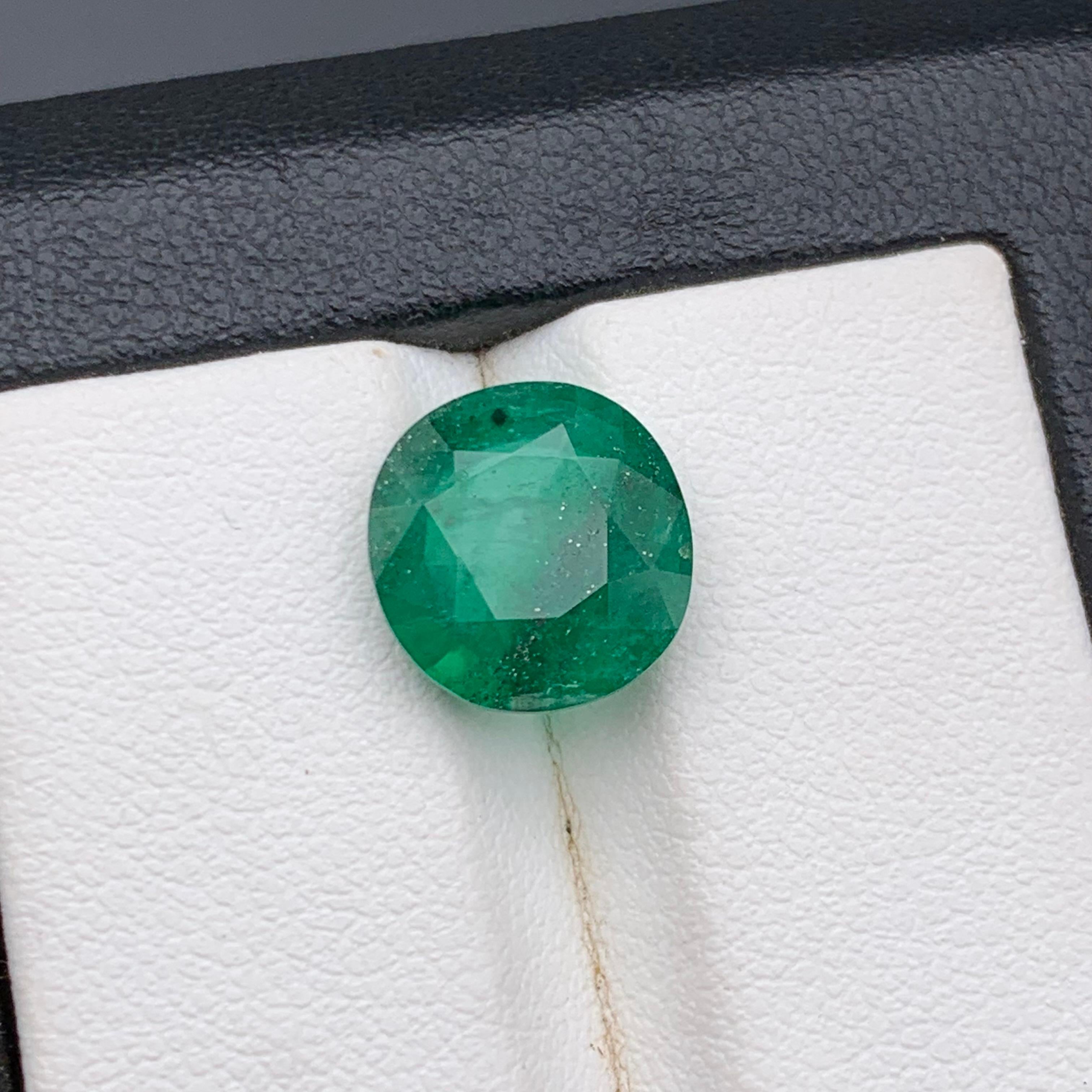 Deep Green Emerald 3.80 Ct Natural Loose Gemstone Round Cut for Ring or Jewelry in vendita 1