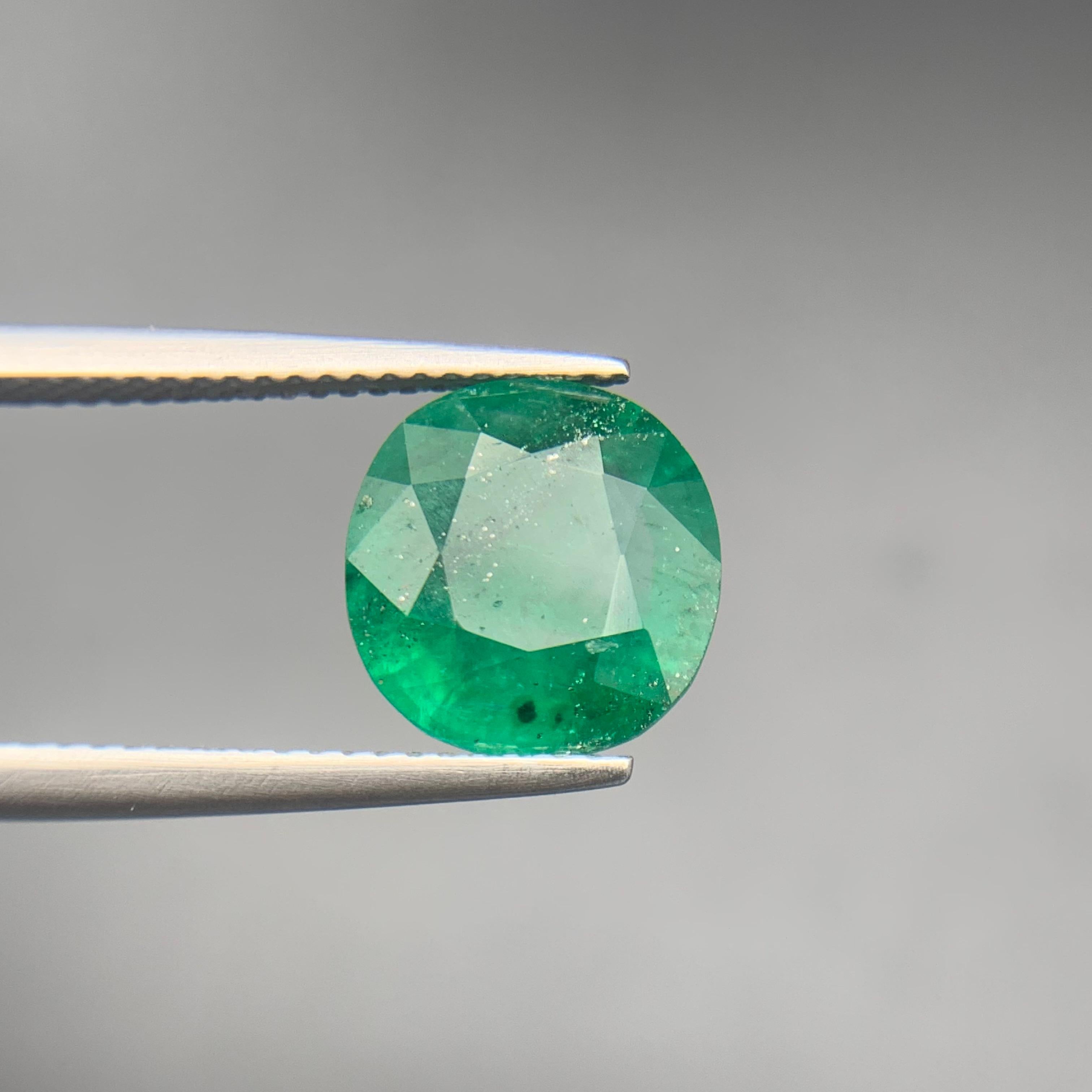 Deep Green Emerald 3.80 Ct Natural Loose Gemstone Round Cut for Ring or Jewelry in vendita 2