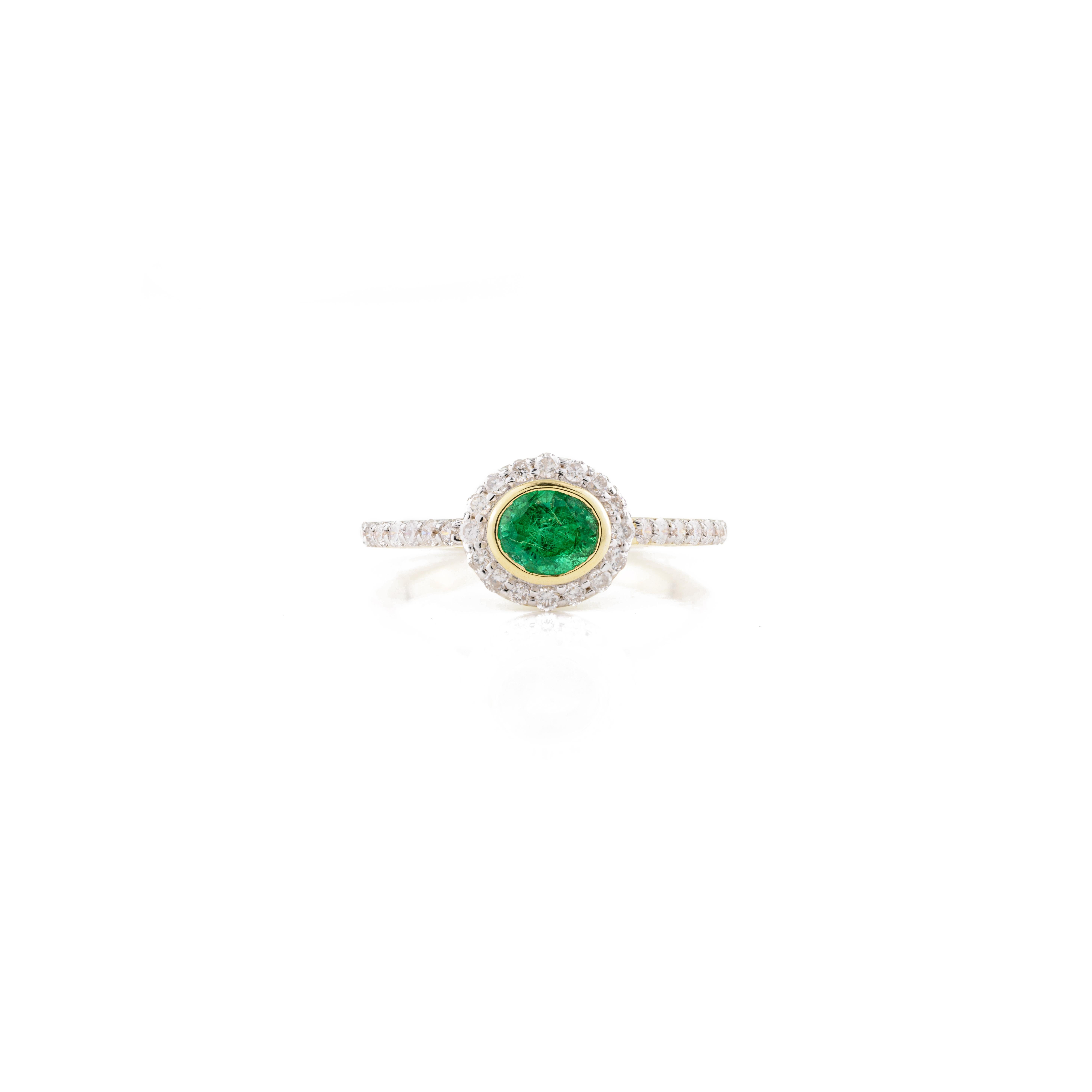 En vente :  Bague de fiançailles de Zambie avec halo de diamants en or jaune massif 14 carats 3
