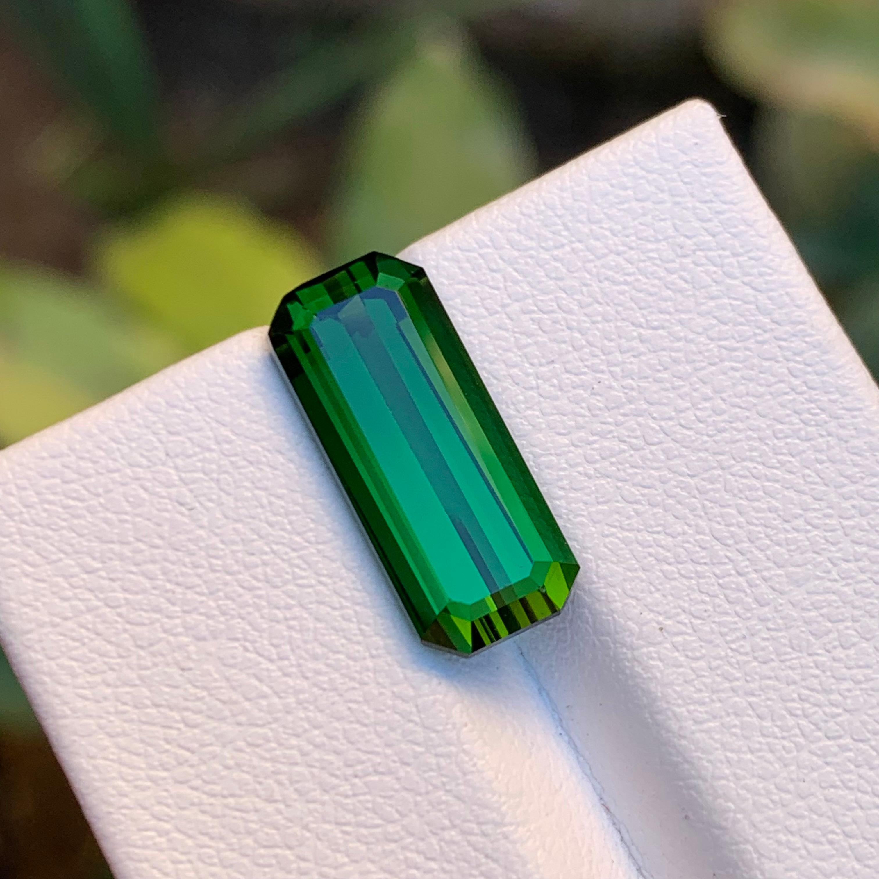 Deep Green Natural Tourmaline Gemstone Emerald Cut, 6.25 Ct-for Jewelry Setting  In New Condition For Sale In Peshawar, PK