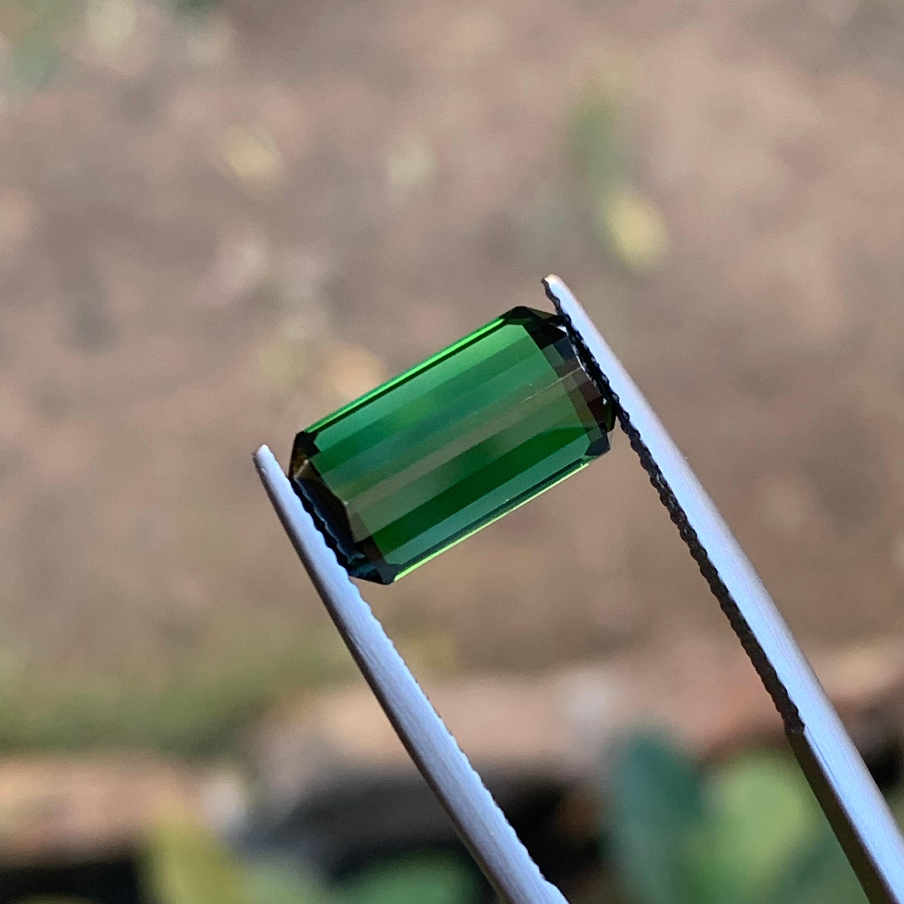 Deep Green Natural Tourmaline Loose Gemstone, 5.05 Ct-Emerald Cut Top Quality Af For Sale 3